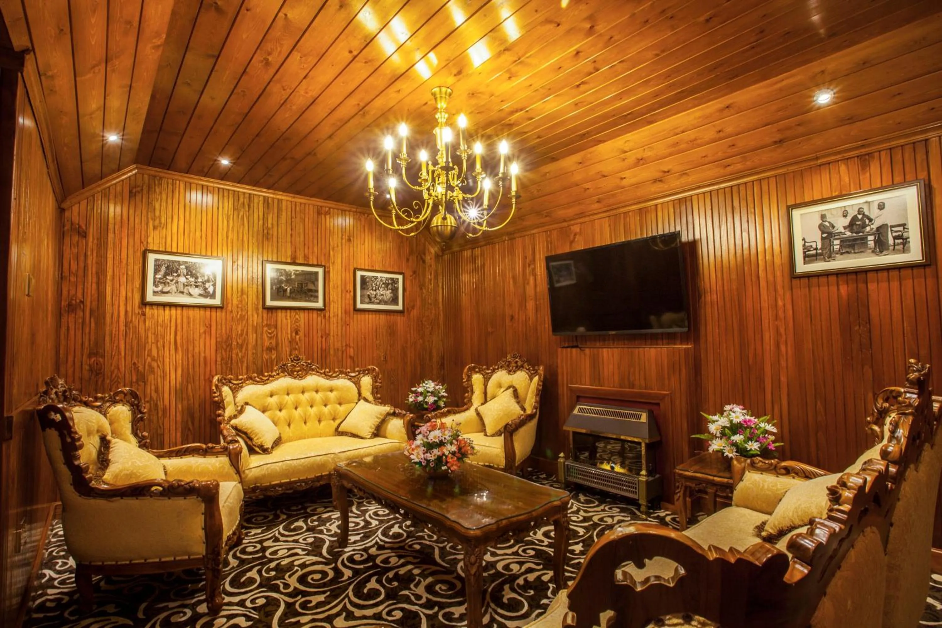 Communal lounge/ TV room in La Grande Villa