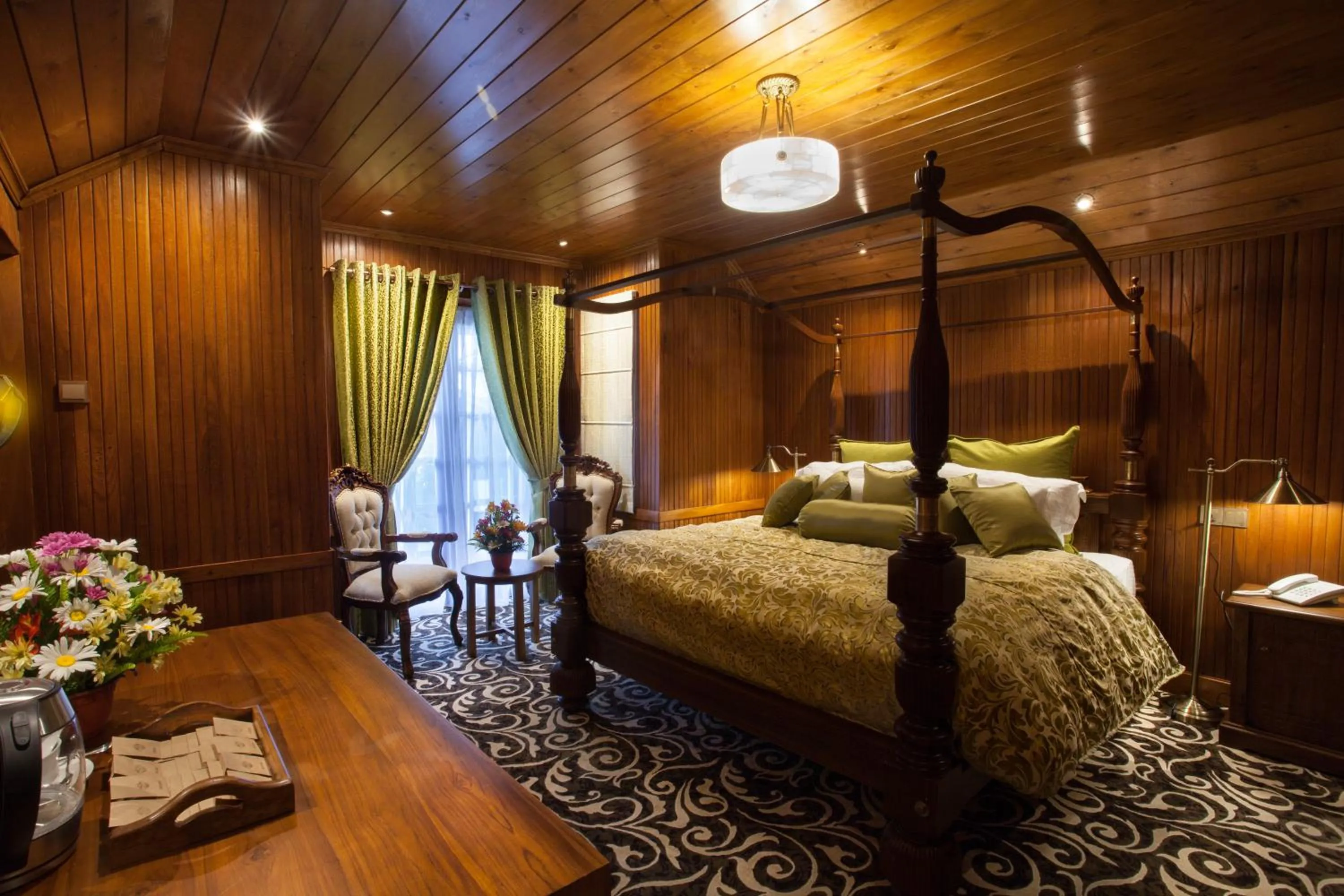 Photo of the whole room, Bed in La Grande Villa