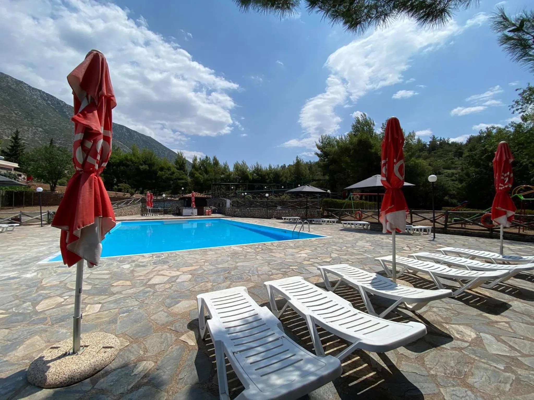 Swimming pool in Bungalow - Camping Apollon