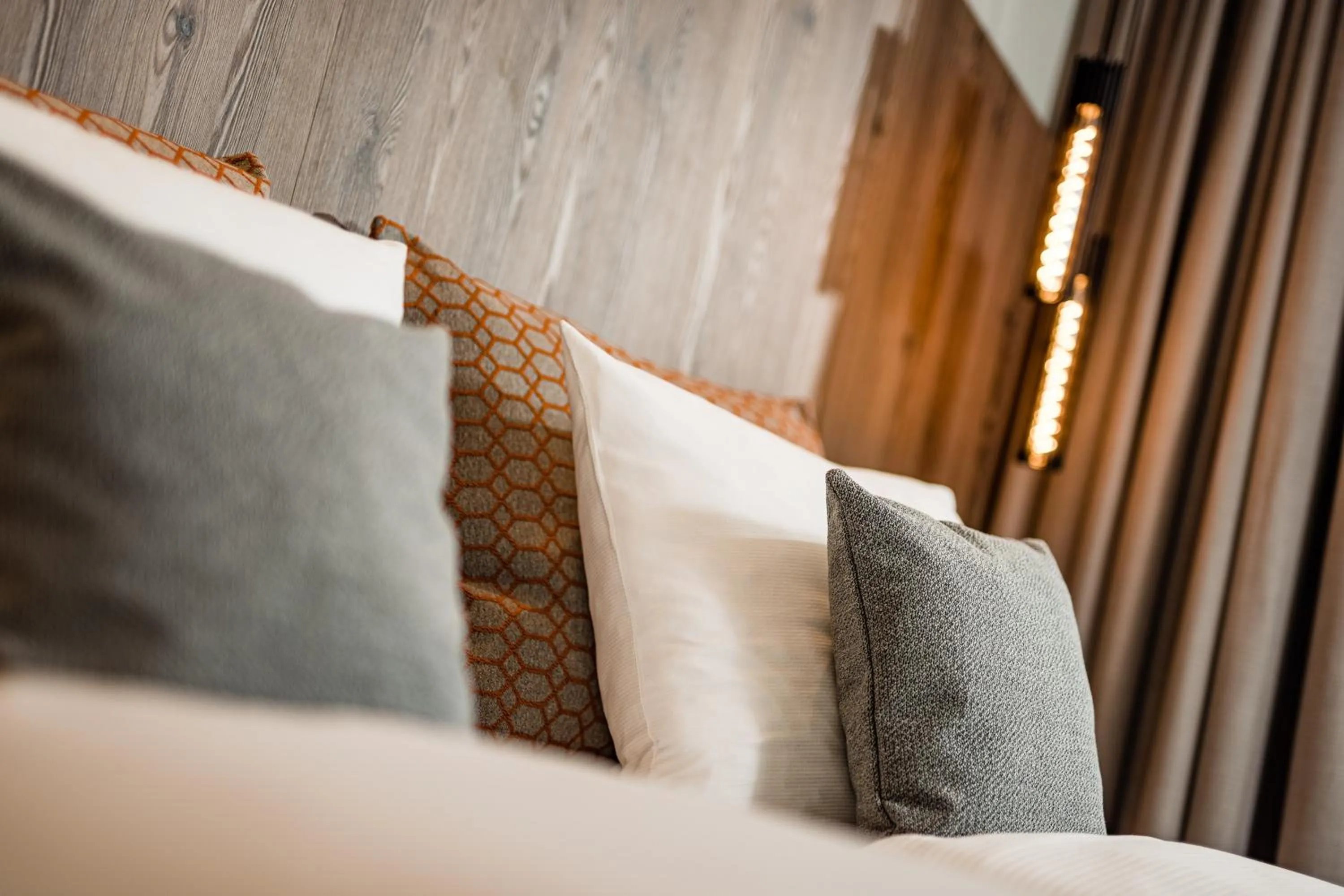 Decorative detail, Bed in Sporthotel Obereggen