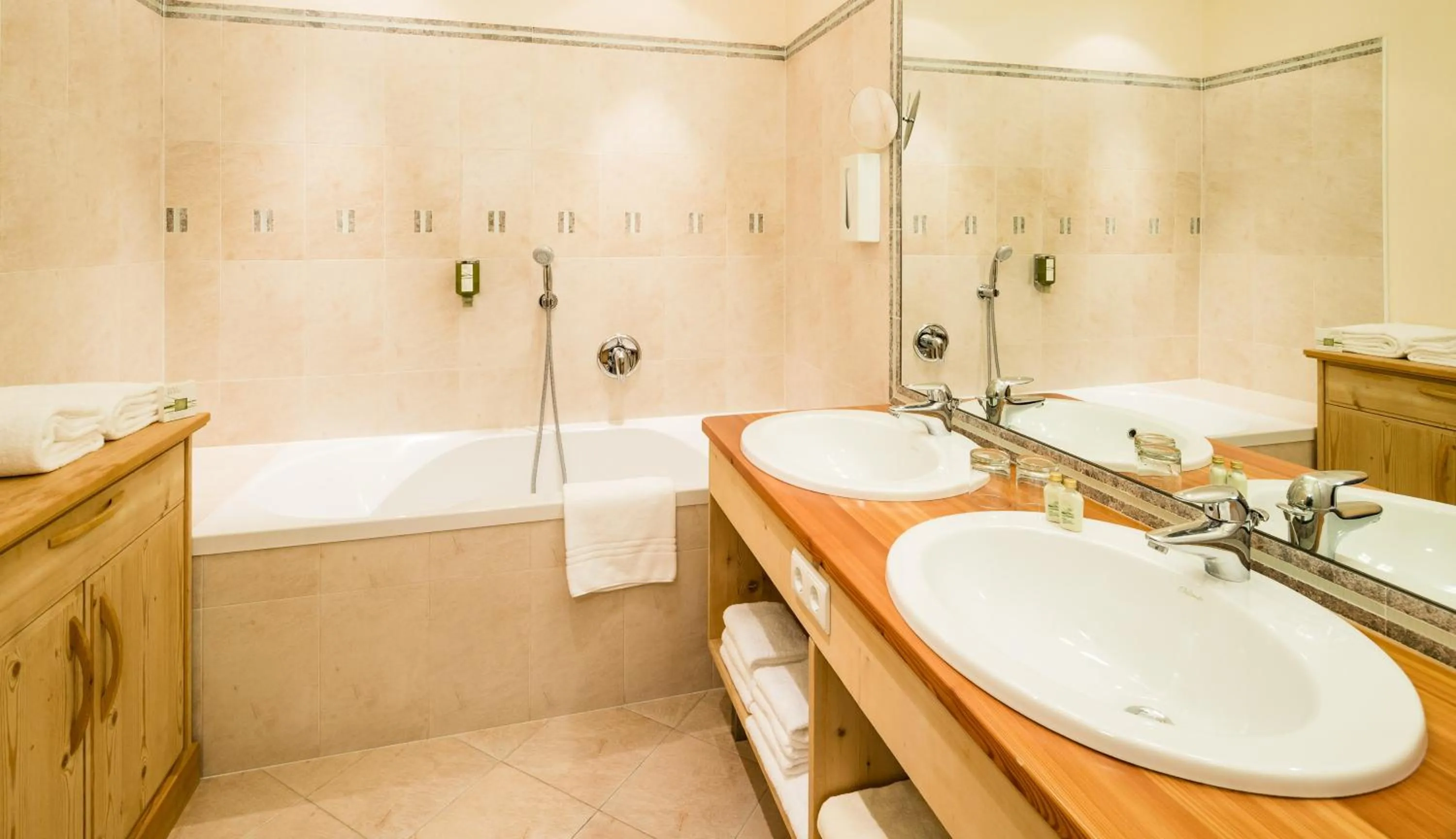 Bathroom in Sporthotel Obereggen