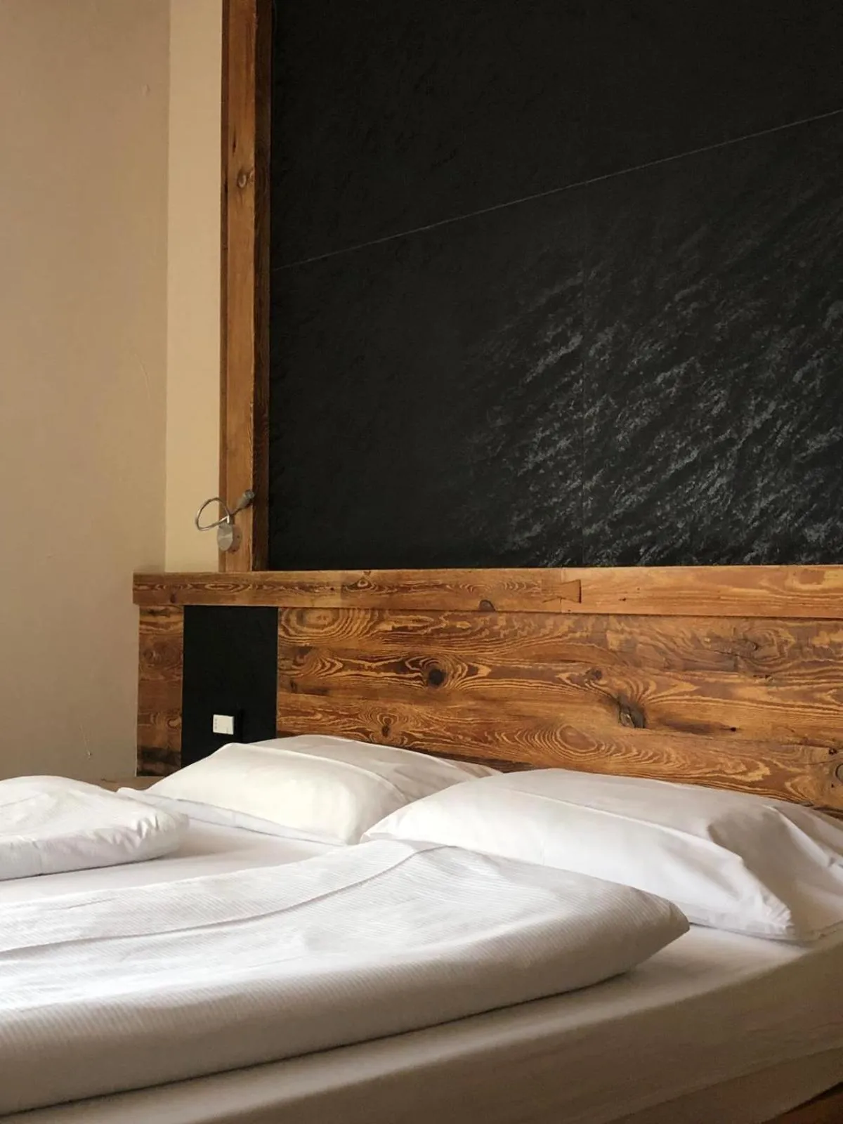 Bed in Park Hotel Avisio