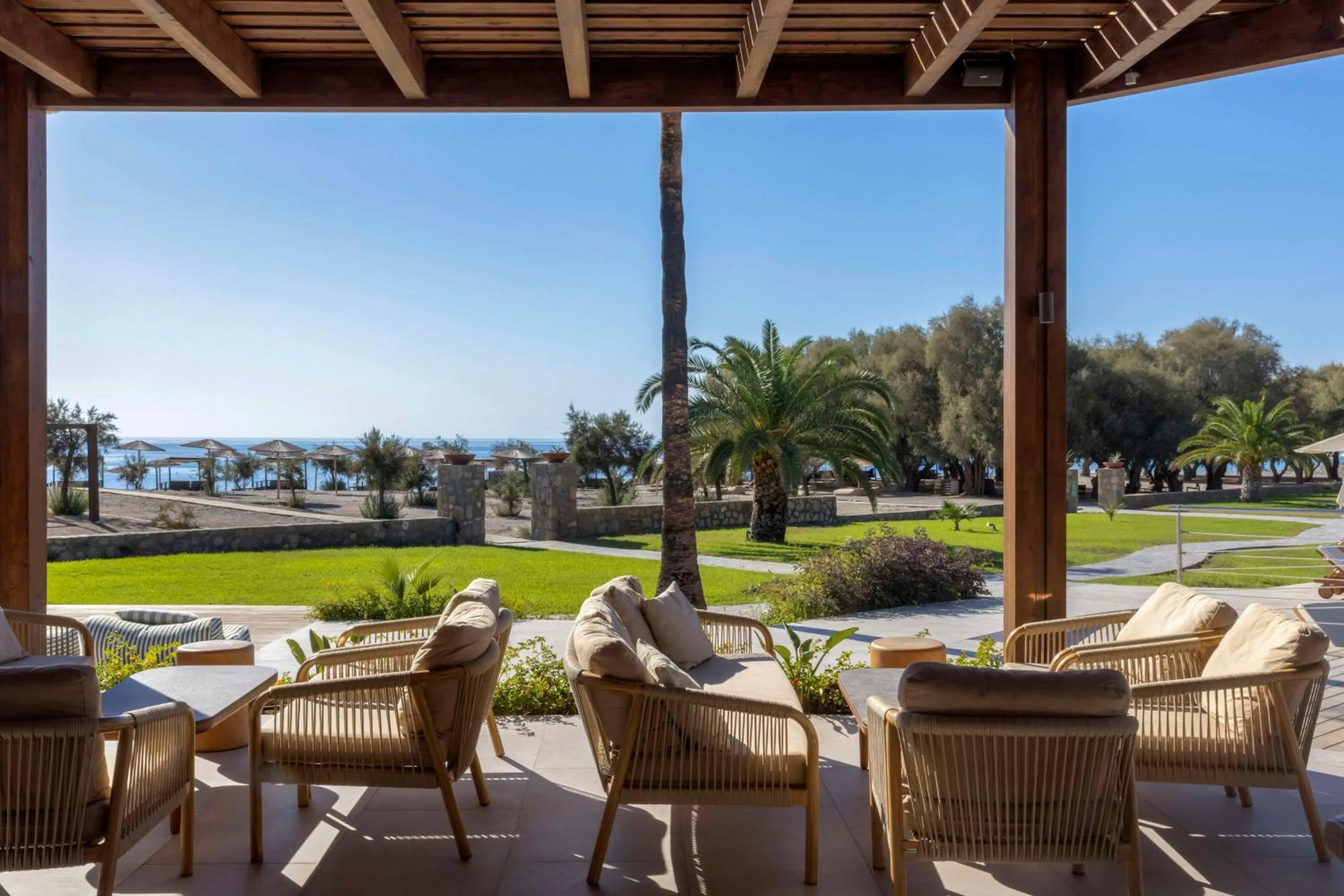 Restaurant/places to eat in Lindian Village, Curio Collection by Hilton