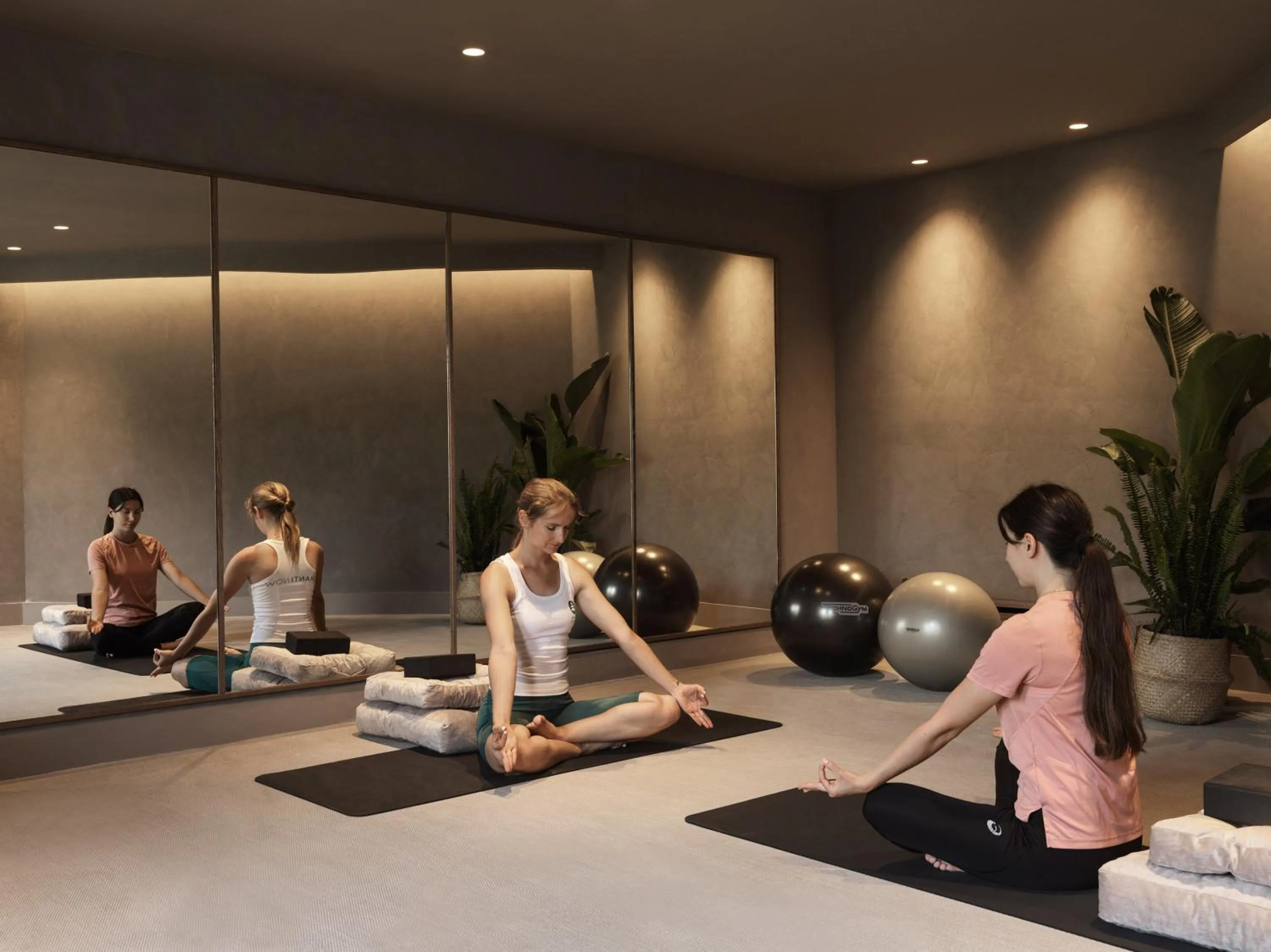 Fitness centre/facilities in Lindian Village, Curio Collection by Hilton