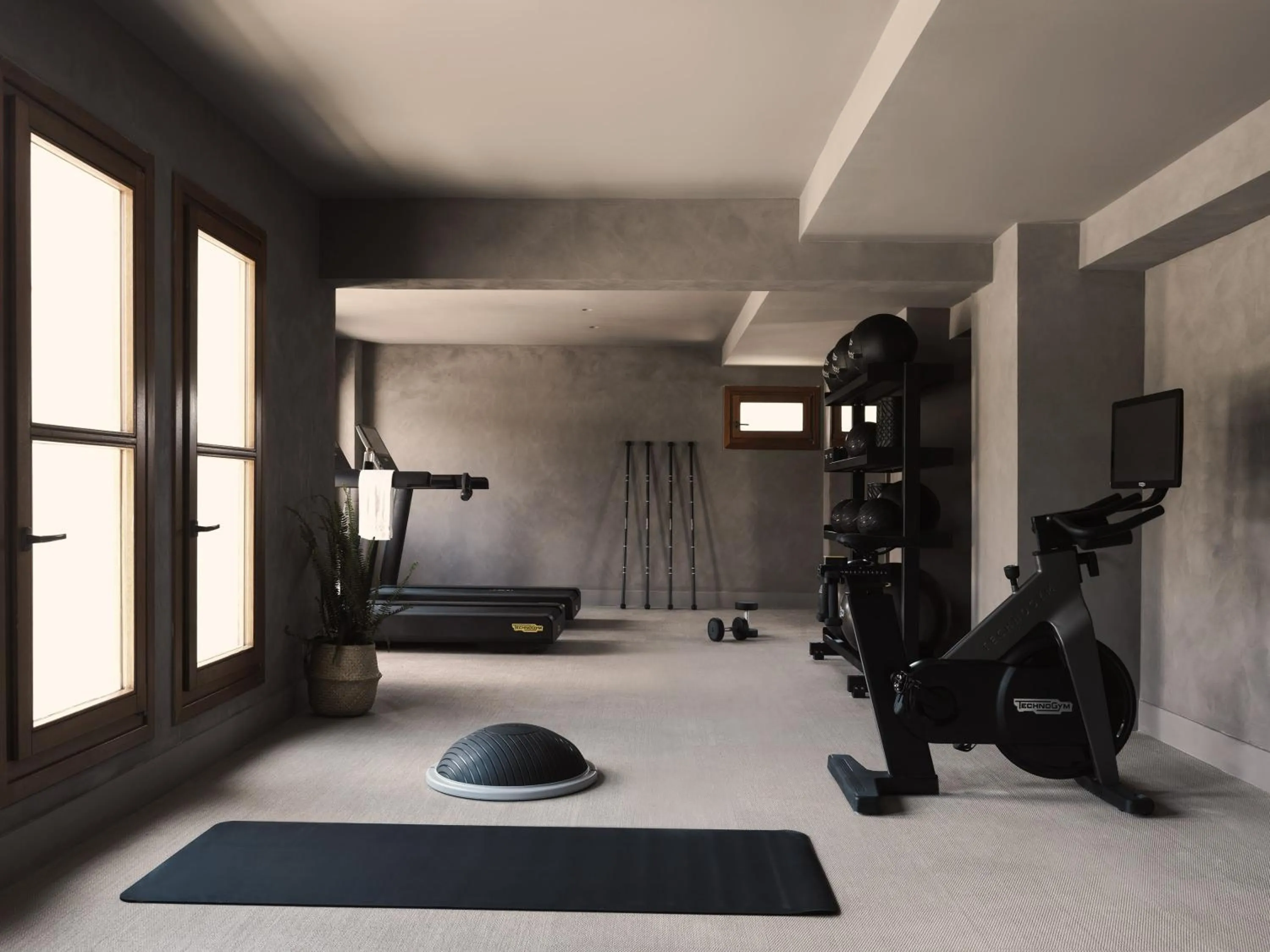 Fitness centre/facilities in Lindian Village, Curio Collection by Hilton