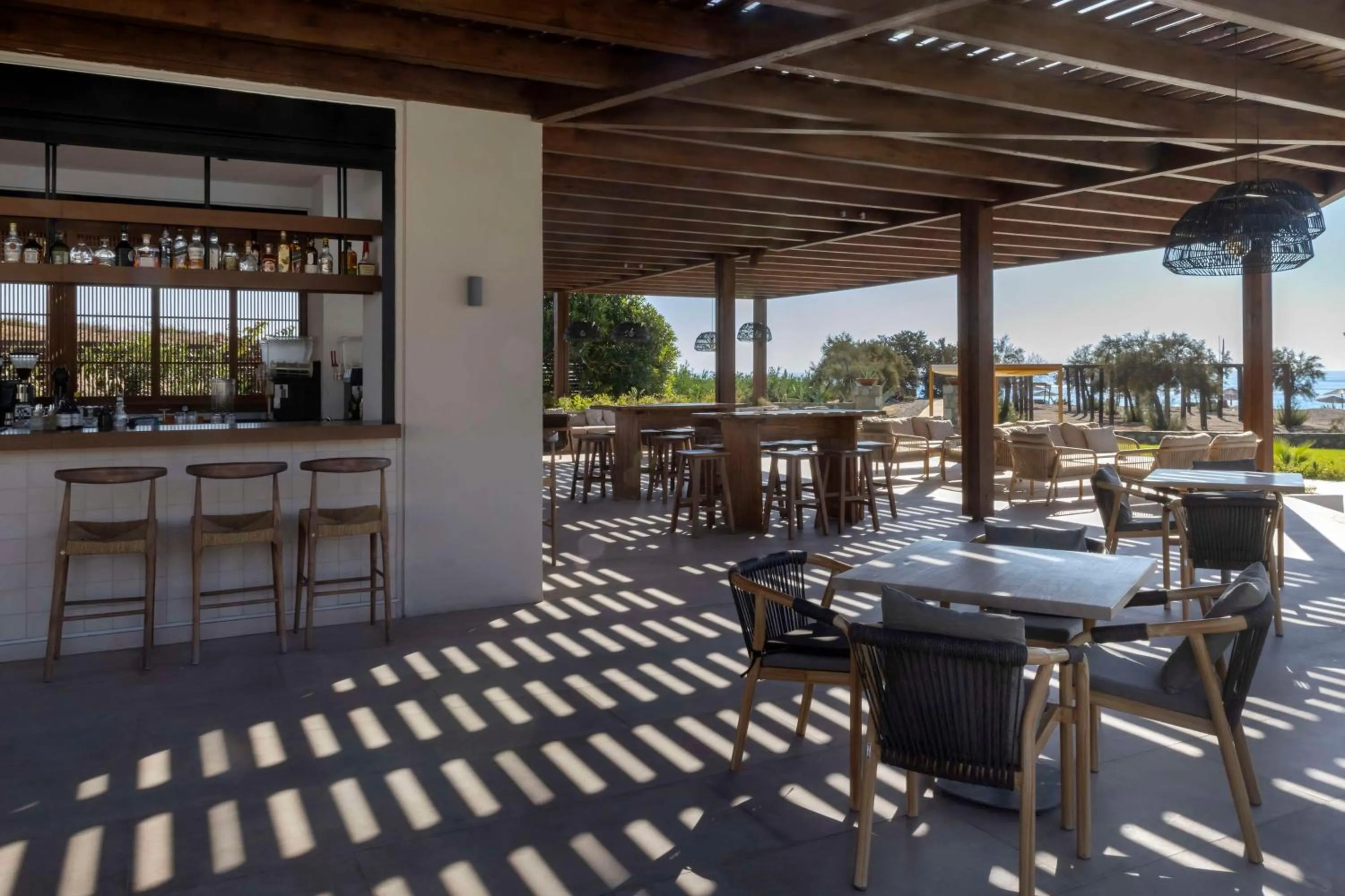 Lounge or bar in Lindian Village, Curio Collection by Hilton