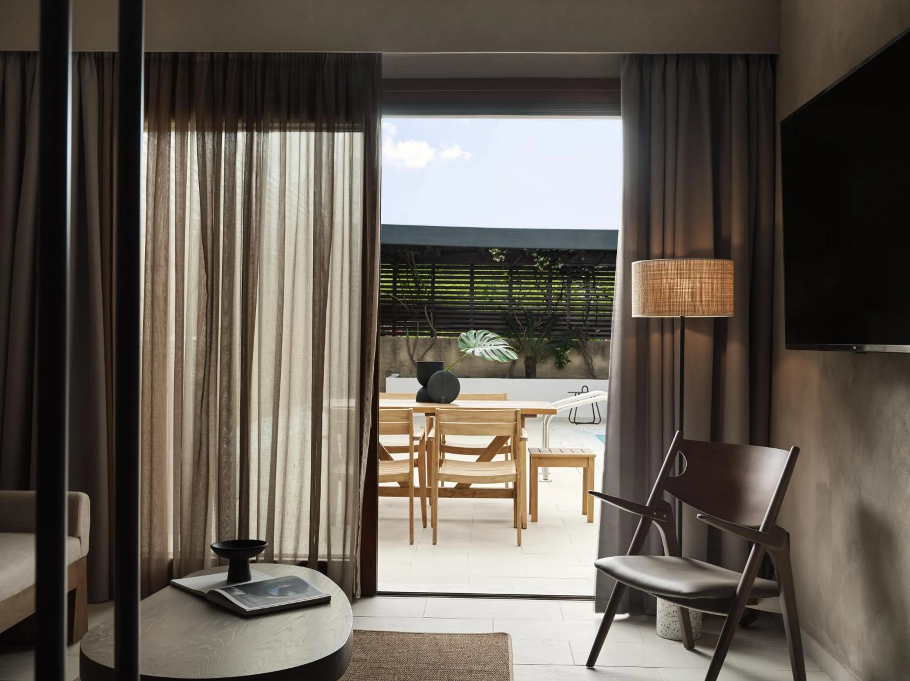 TV and multimedia in Lindian Village, Curio Collection by Hilton