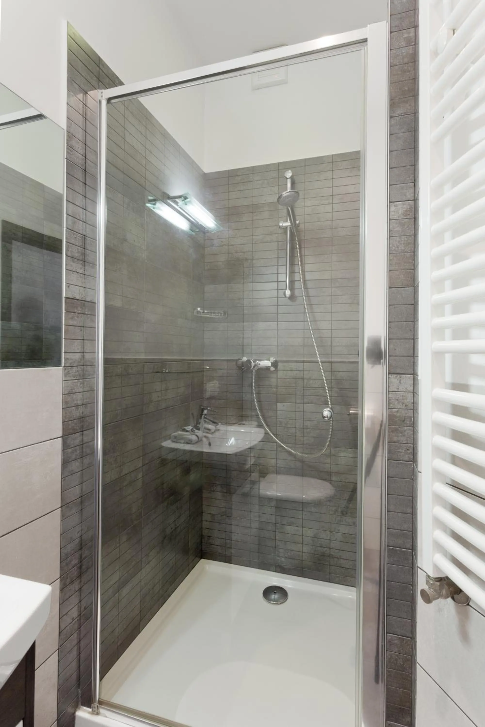 Bathroom in Angel House Aparthotel