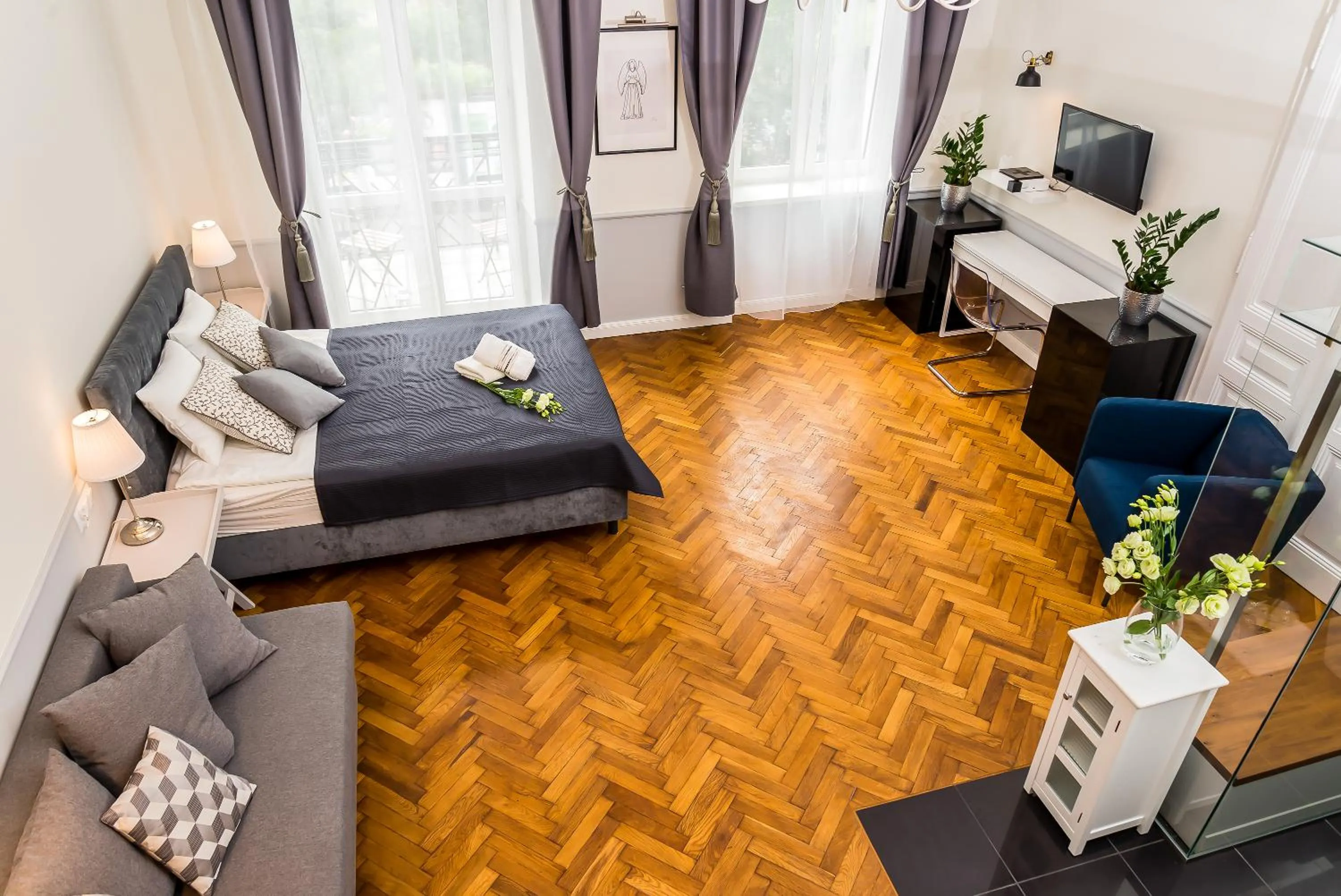 Photo of the whole room in Angel House Aparthotel