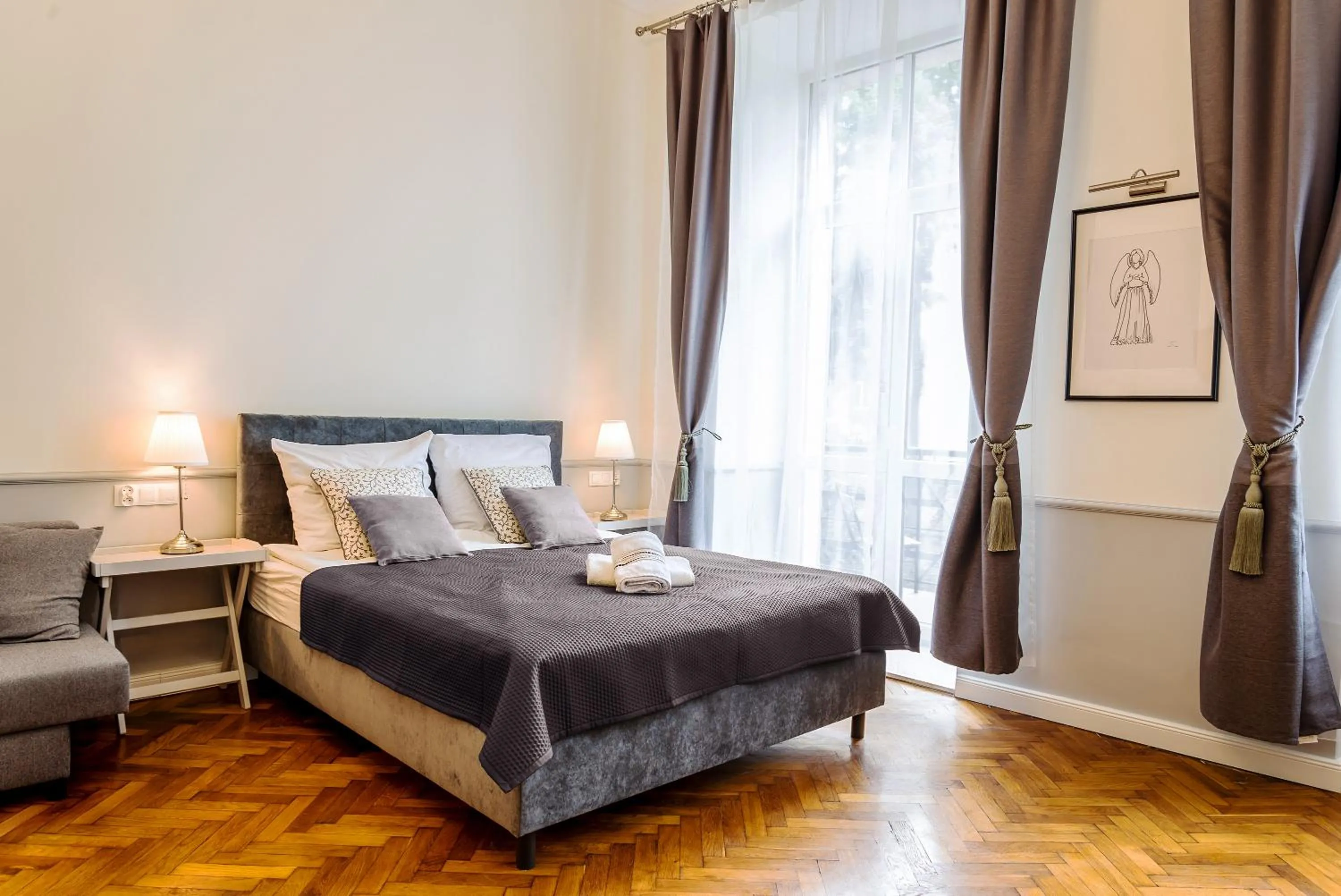 Bed in Angel House Aparthotel