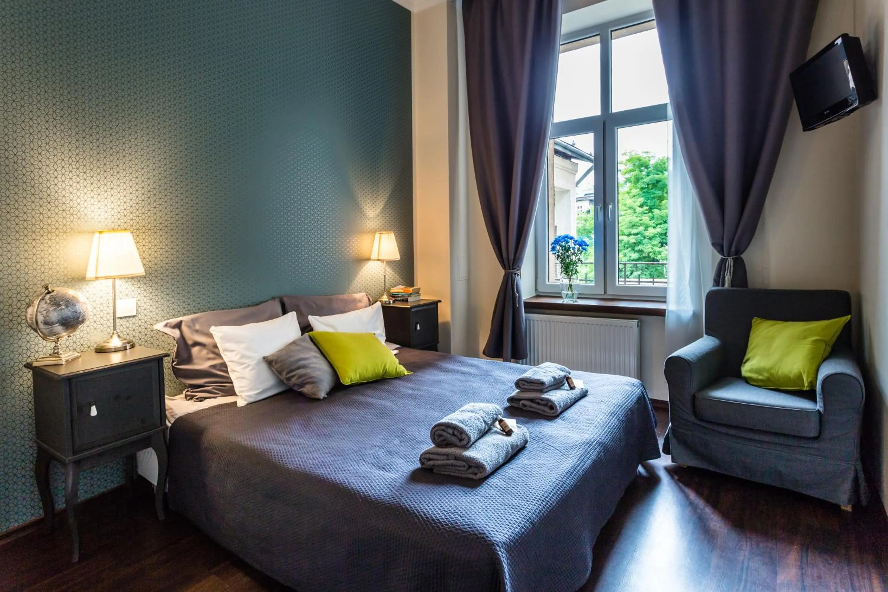 Bed in Angel House Aparthotel