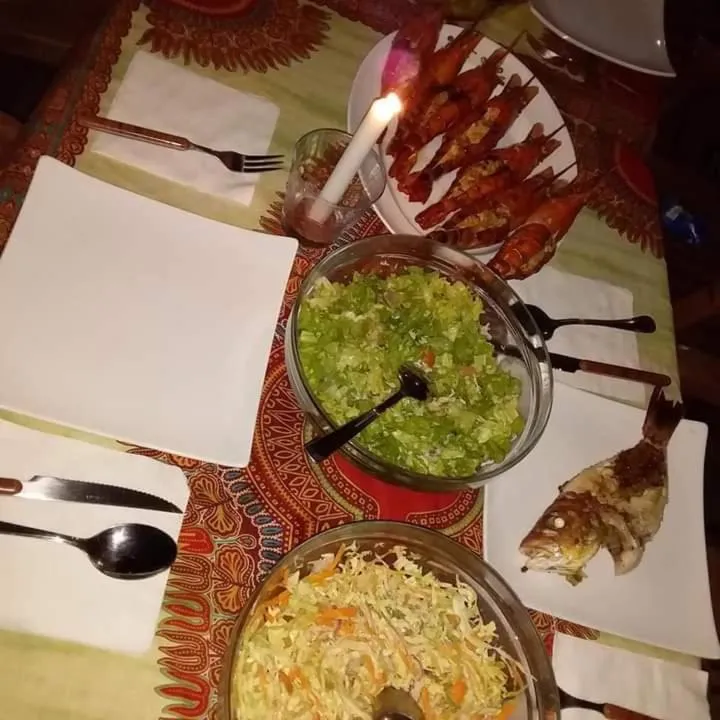 Food and drinks in The Swiss Lankan