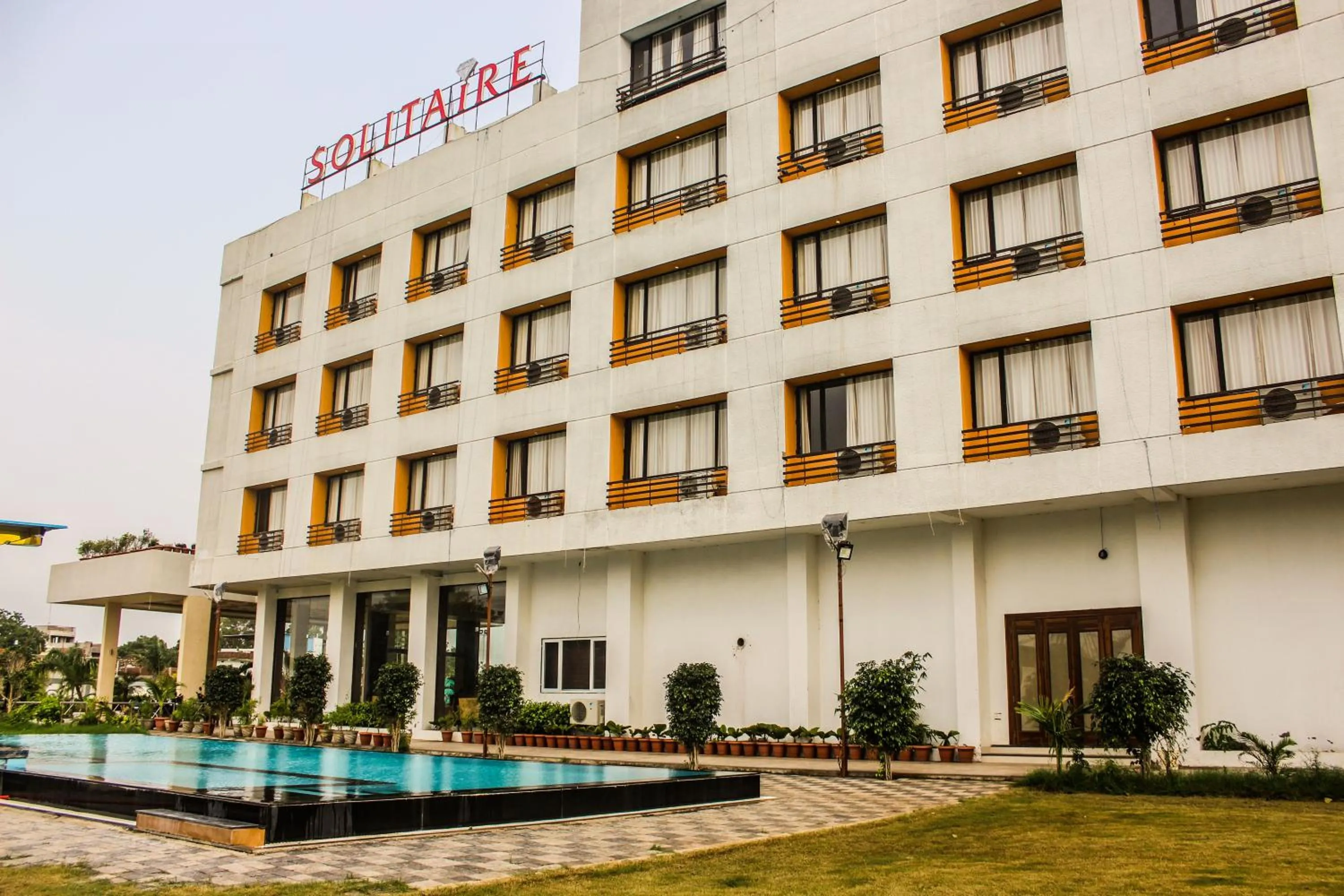 Facade/entrance in Solitaire Hotel And Resorts