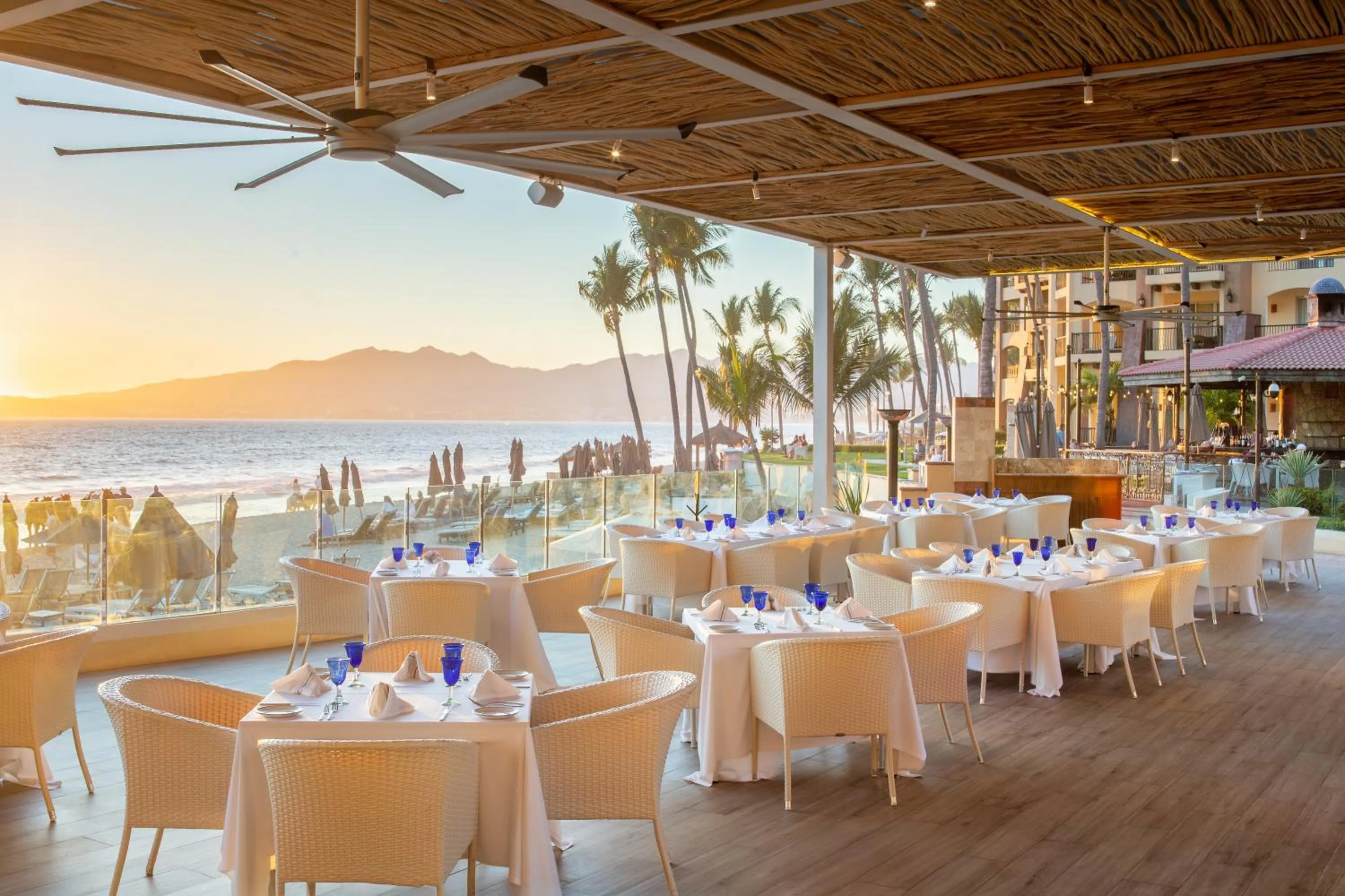 Restaurant/places to eat in Villa Del Palmar Flamingos Beach Resort & Spa