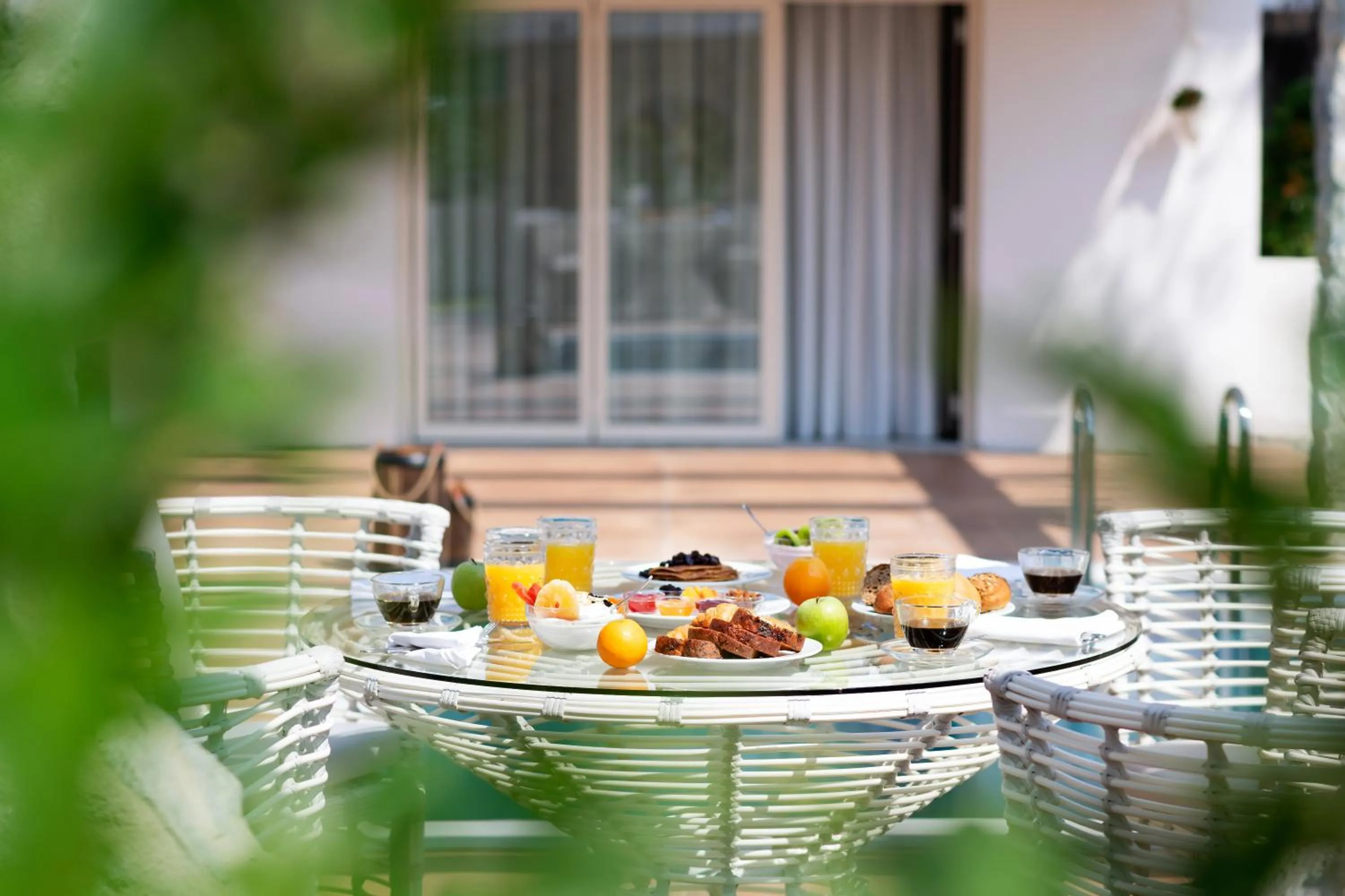 Food and drinks in Alexandra Beach Spa Resort