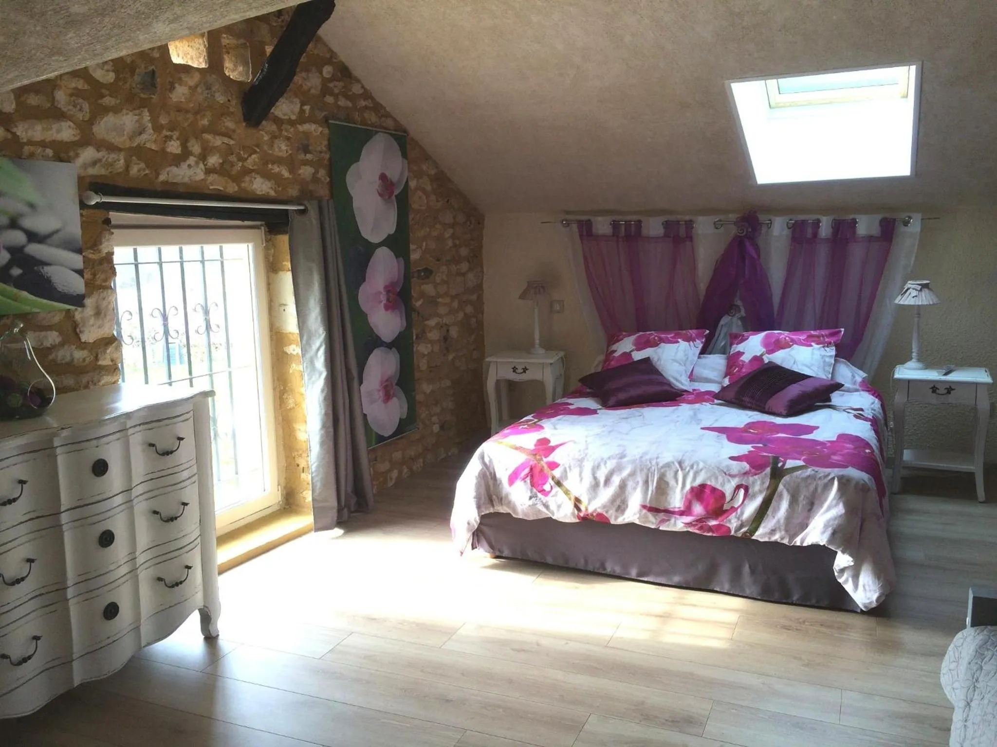 Bedroom, Bed in Le Moulin de Mayence