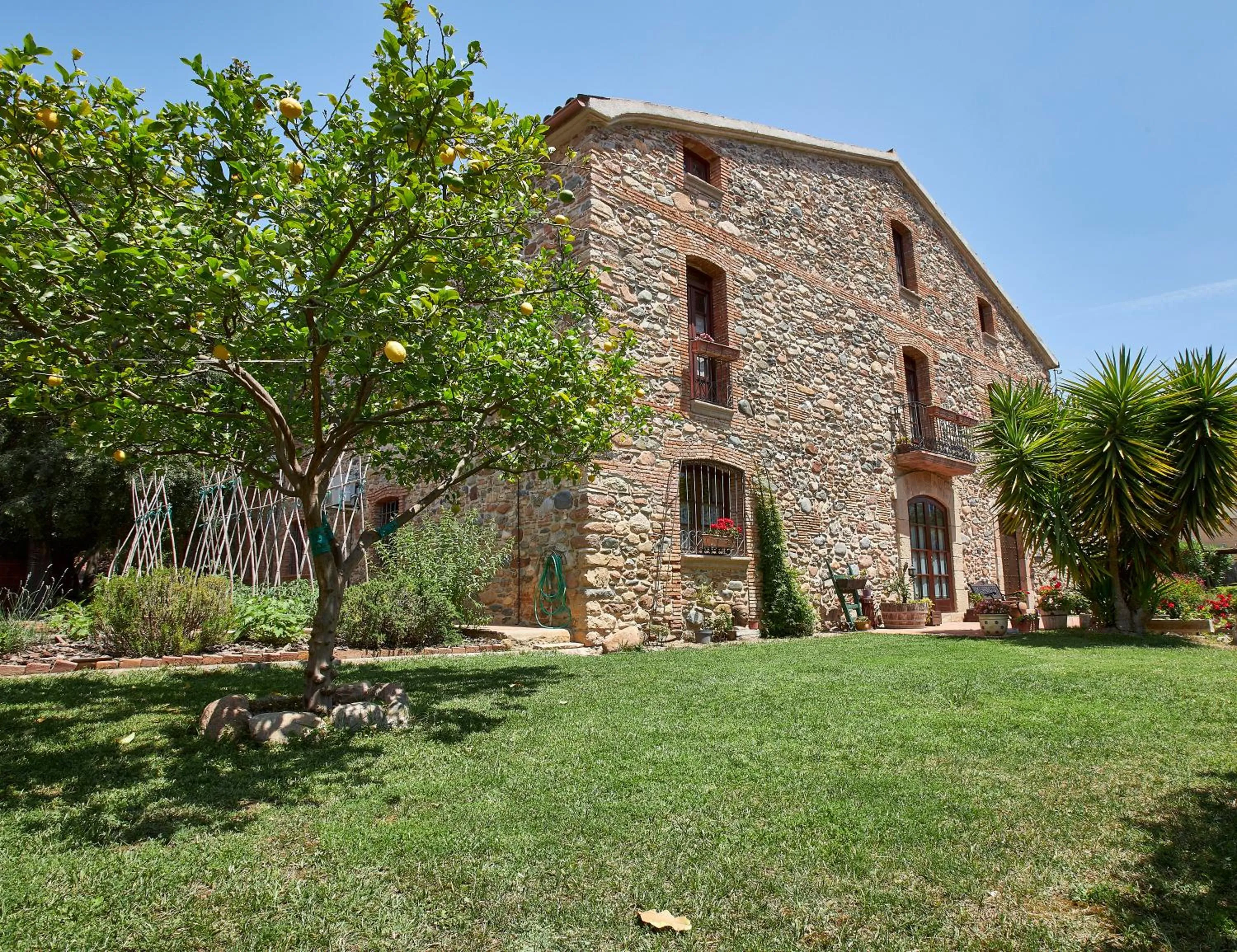 Property building in Rincón de piedra BCN