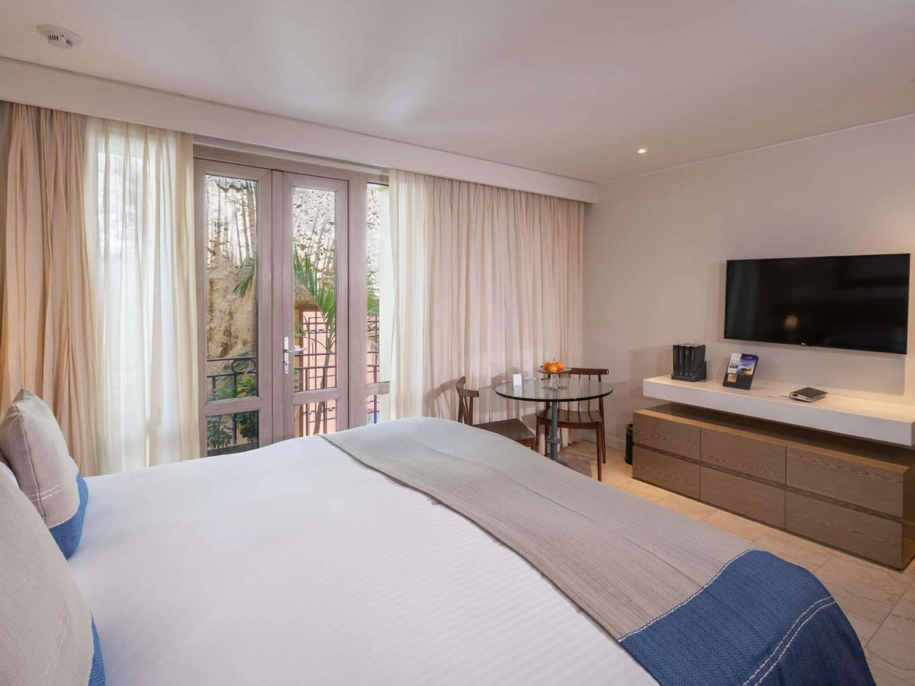 Bedroom, Bed in Sofitel Legend Santa Clara Cartagena