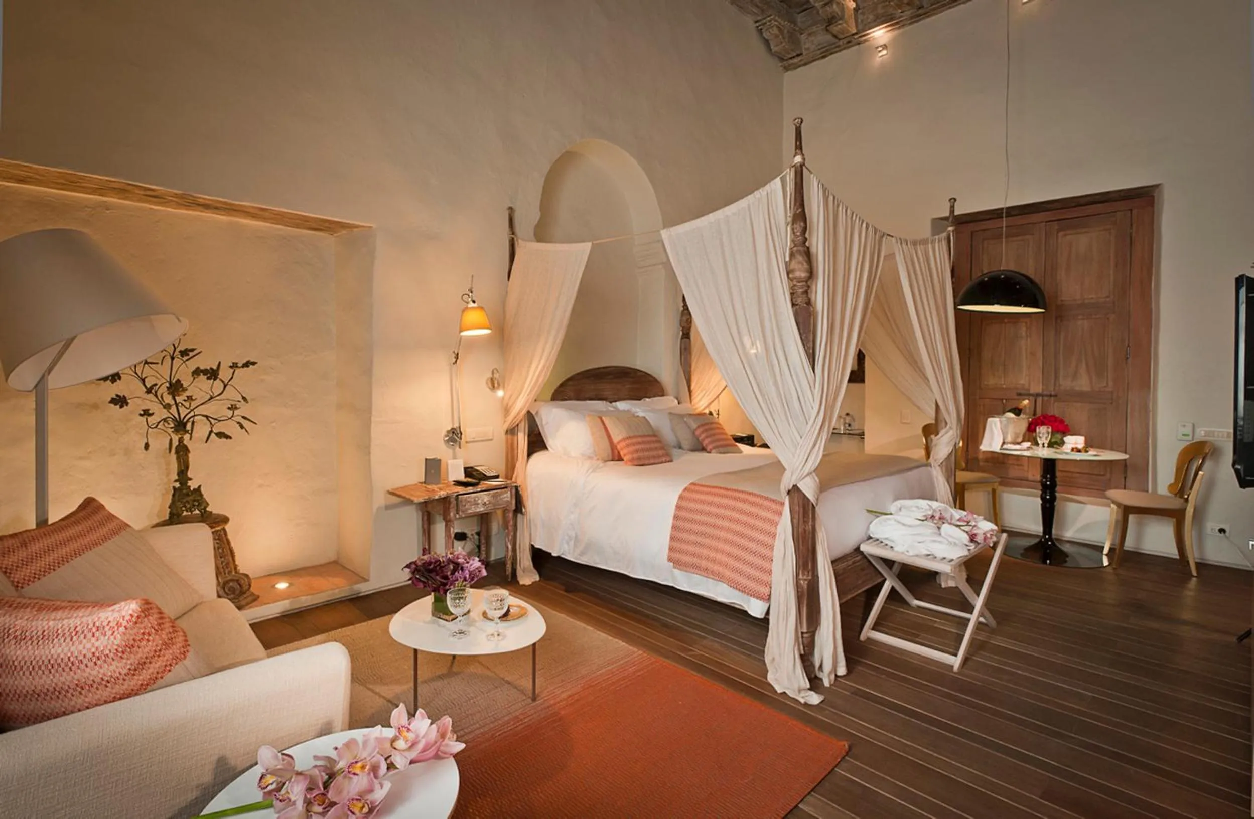 Photo of the whole room, Bed in Sofitel Legend Santa Clara Cartagena