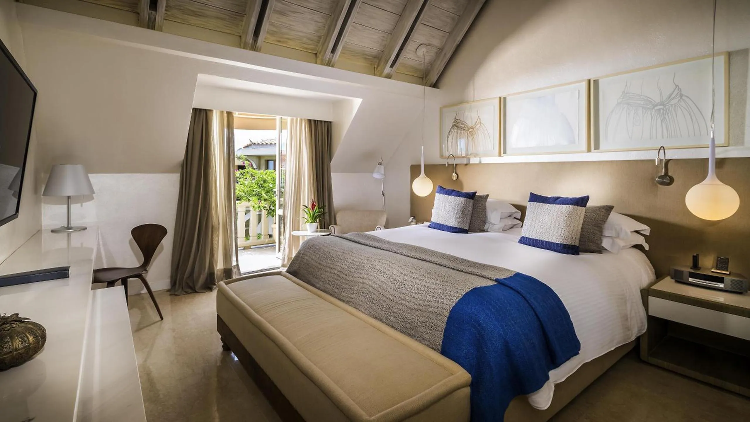 Bedroom, Bed in Sofitel Legend Santa Clara Cartagena