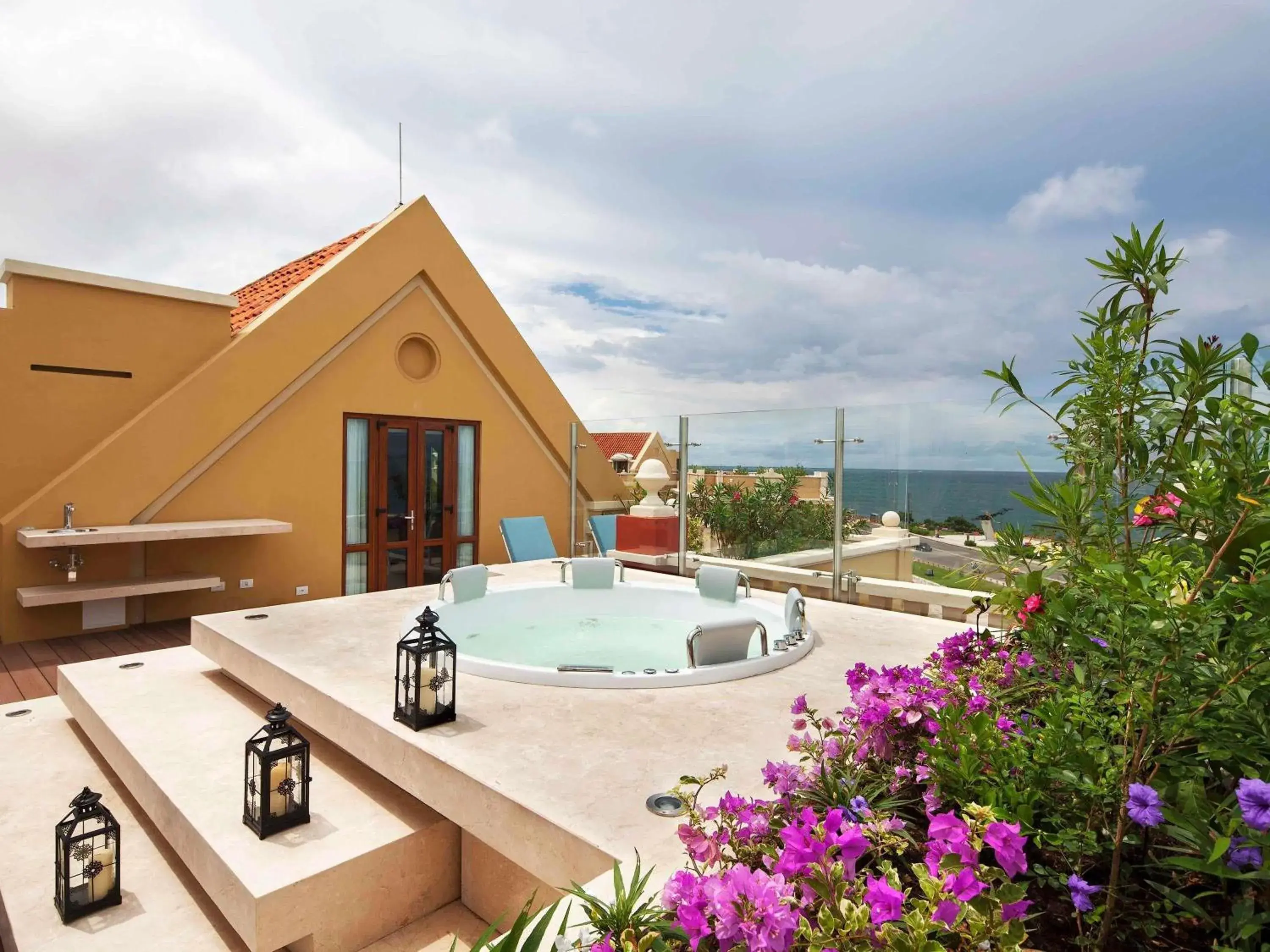 Imperial Amaral King Suite with Terrace and Spa Bath - Ocean View in Sofitel Legend Santa Clara Cartagena Imperial Amaral King Suite with Terrace and Spa Bath - Ocean View in Sofitel Legend Santa Clara Cartagena