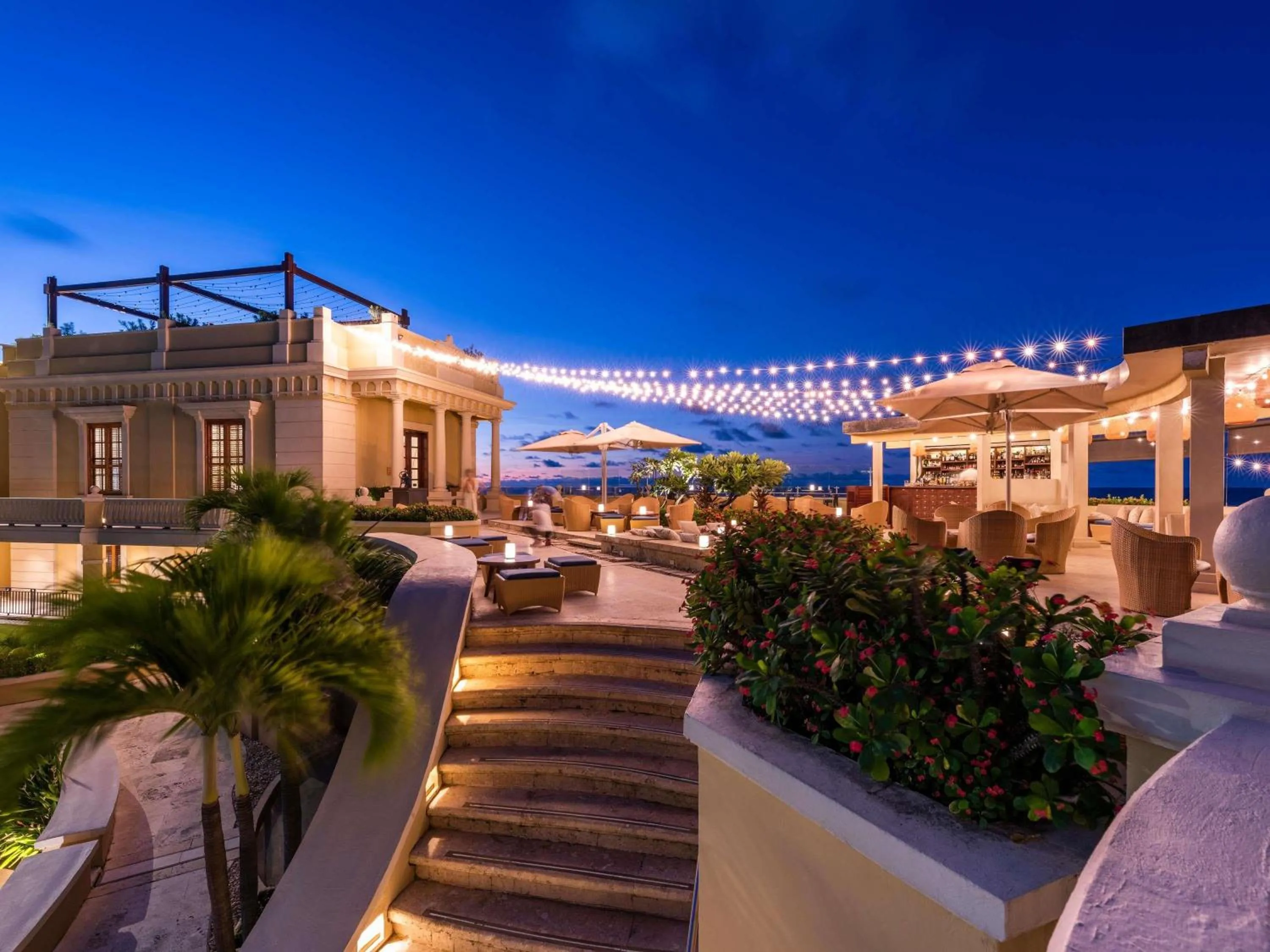 Lounge or bar in Sofitel Legend Santa Clara Cartagena