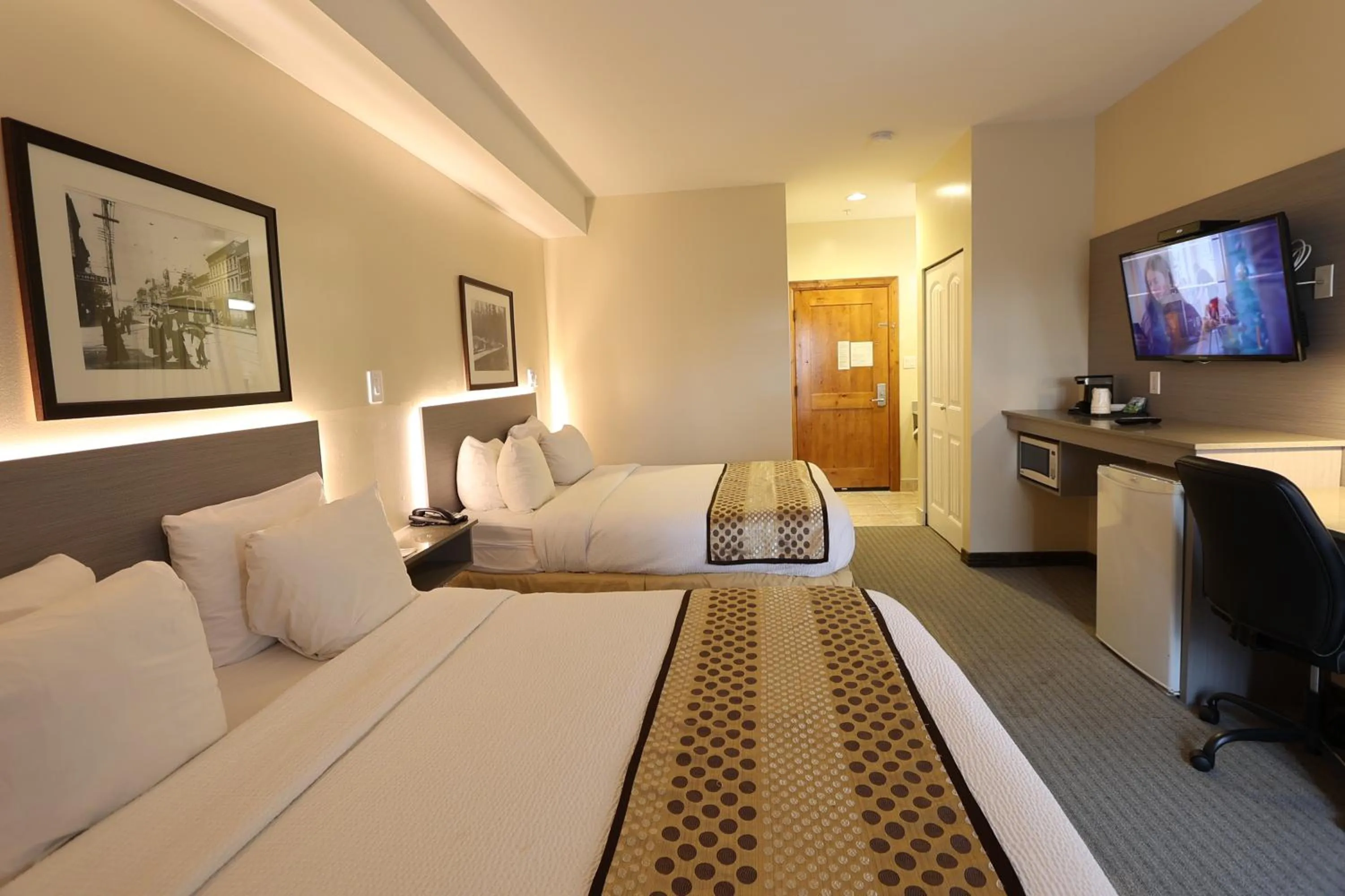 Bed in Days Inn by Wyndham Surrey