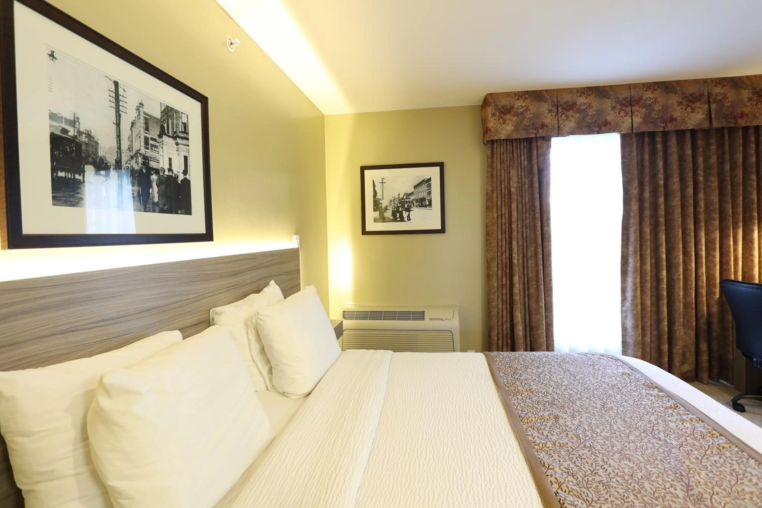 Bed in Days Inn by Wyndham Surrey