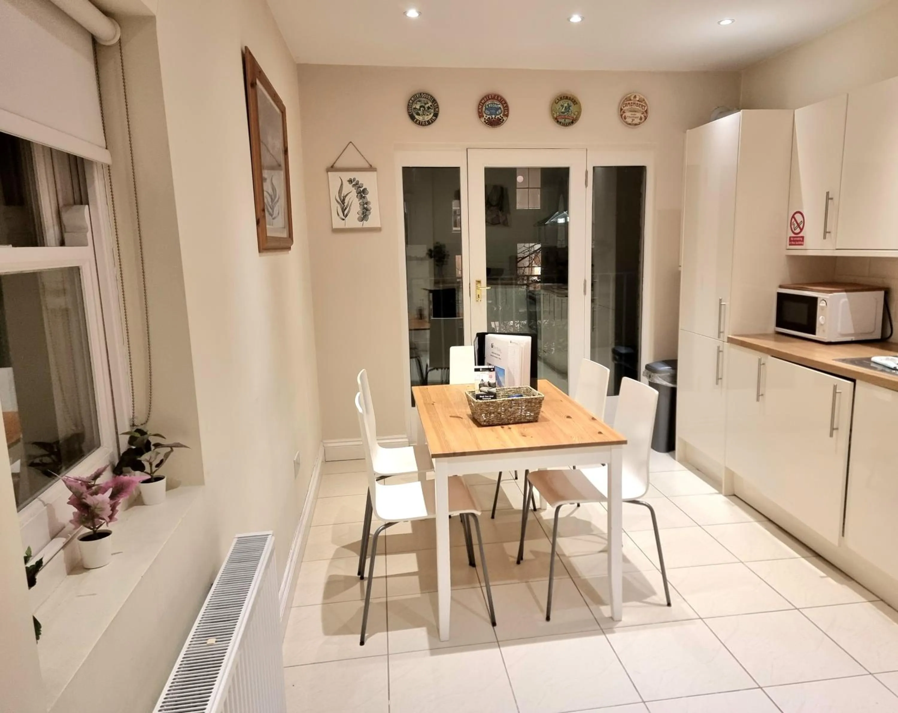 Oxford Gardens Apartments