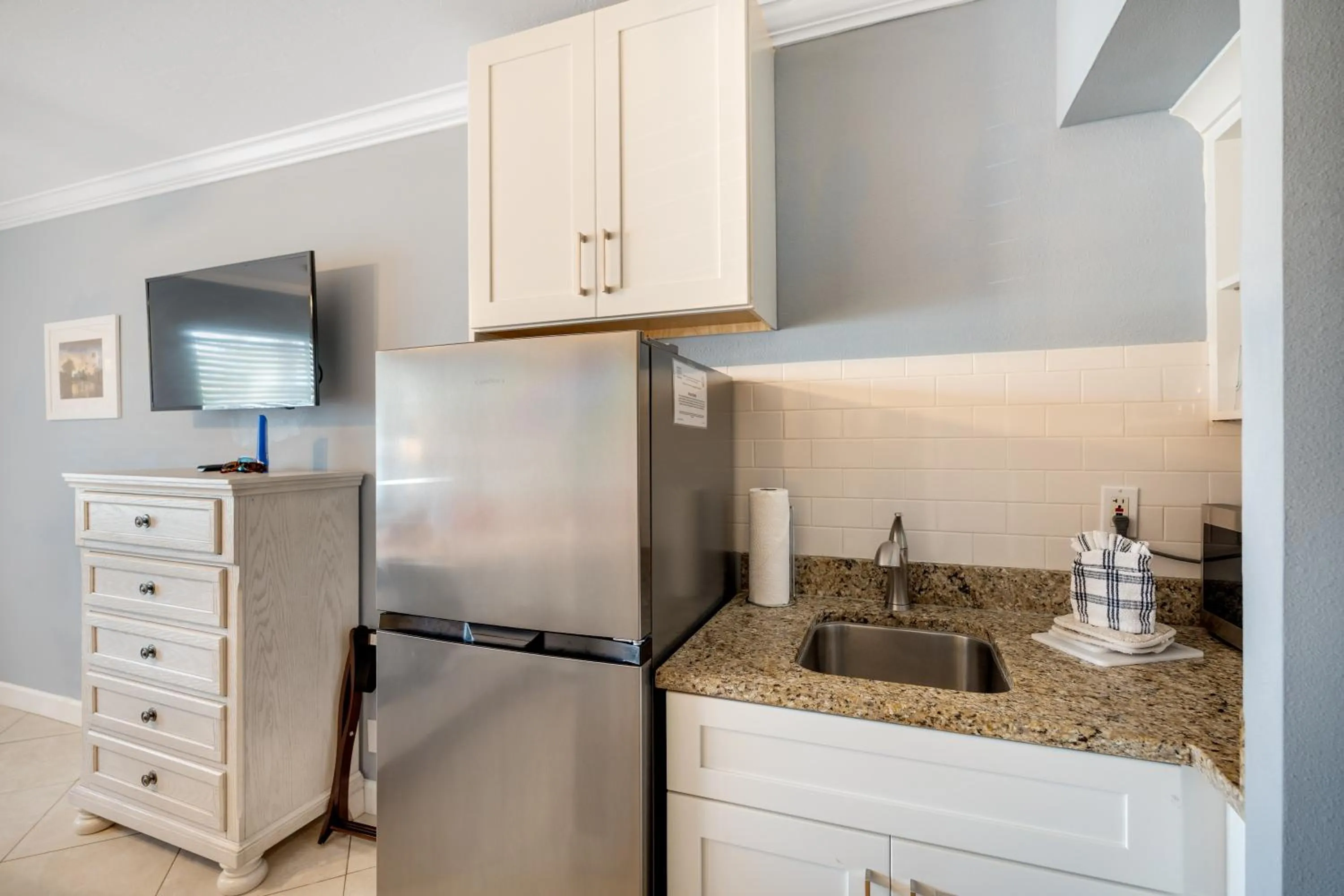 Kitchen or kitchenette in Tropical Beach Resorts - Sarasota