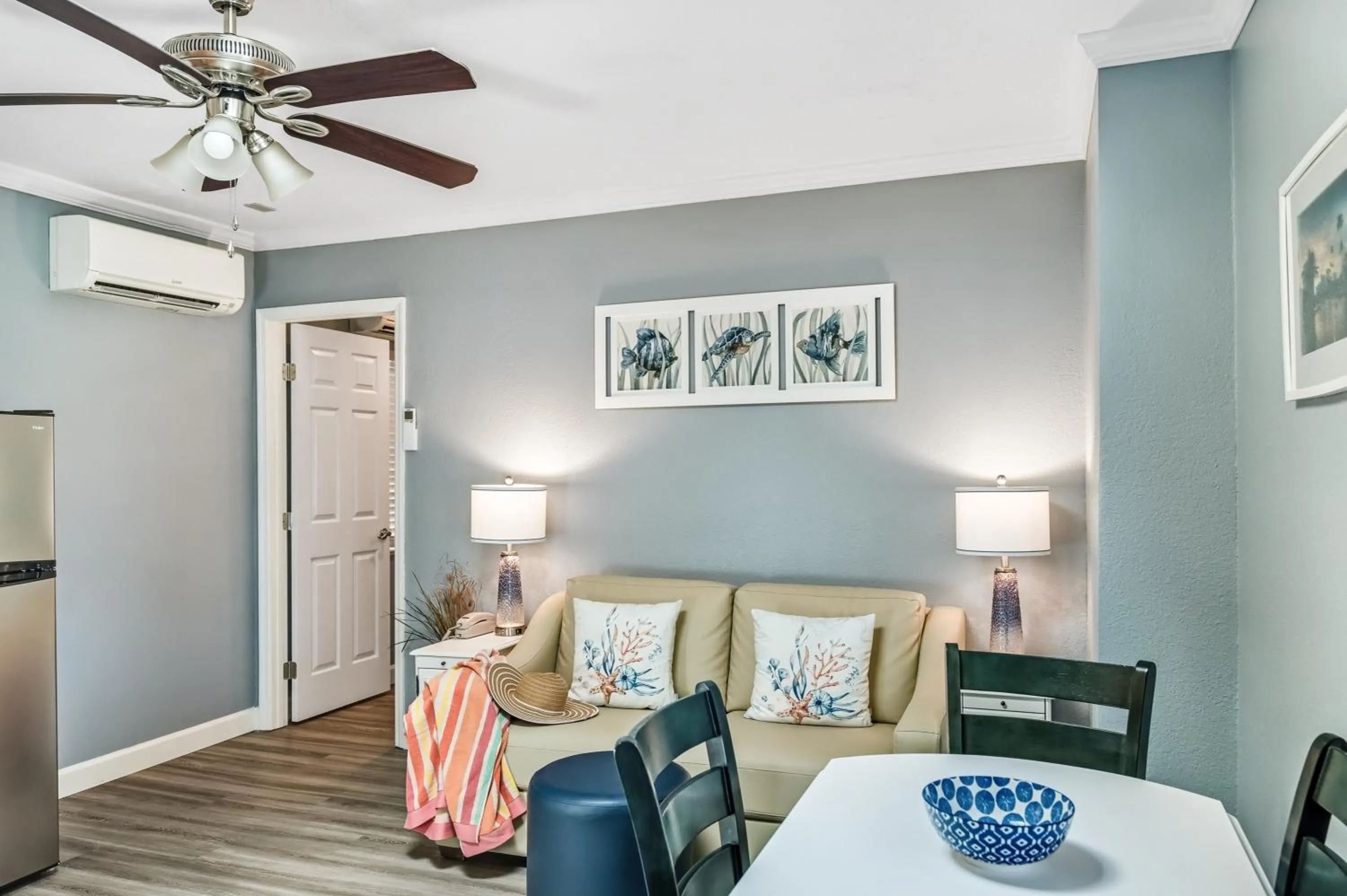 Seating area in Tropical Beach Resorts - Sarasota