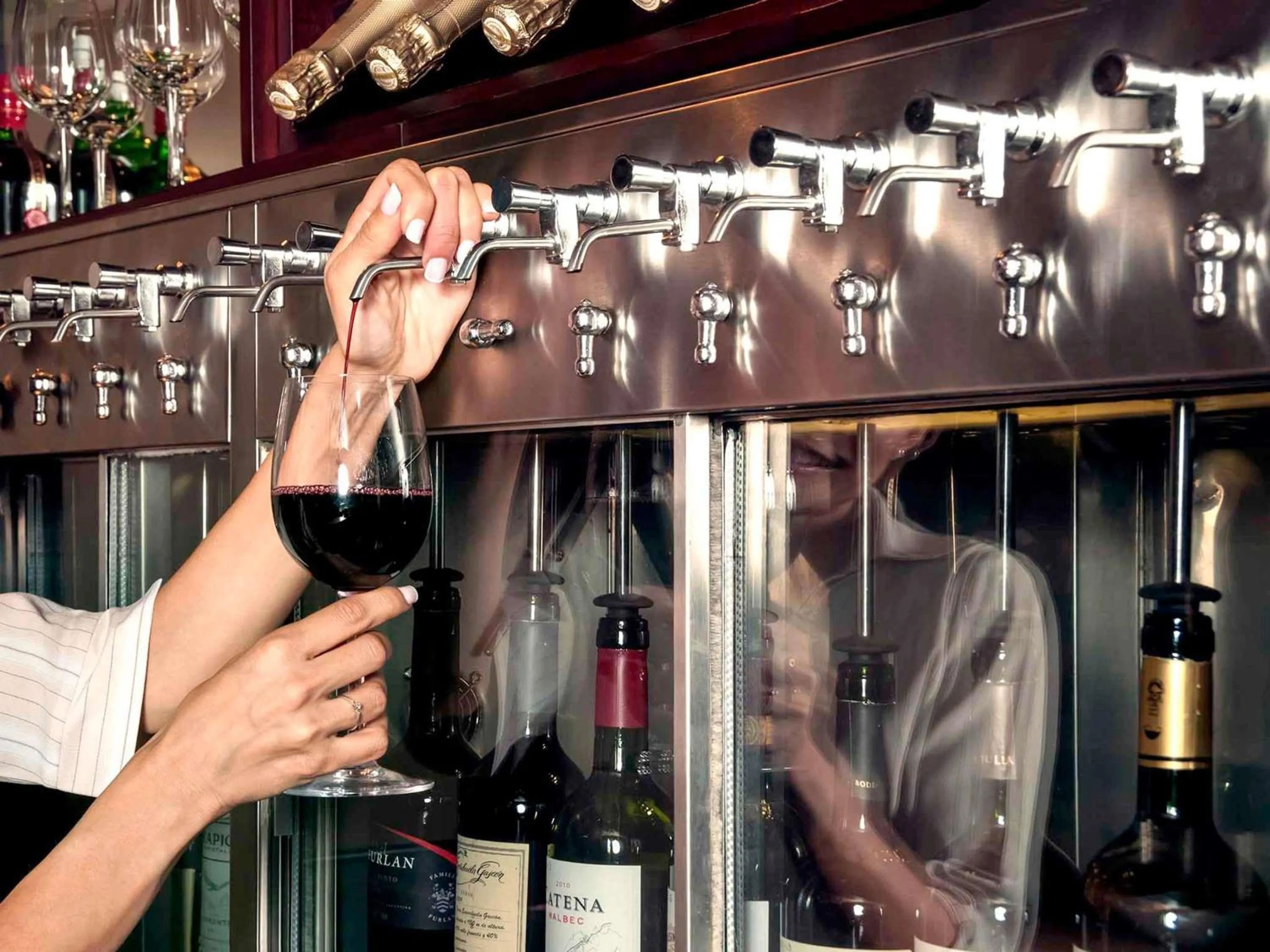 Lounge or bar in Mercure Alameda Quito