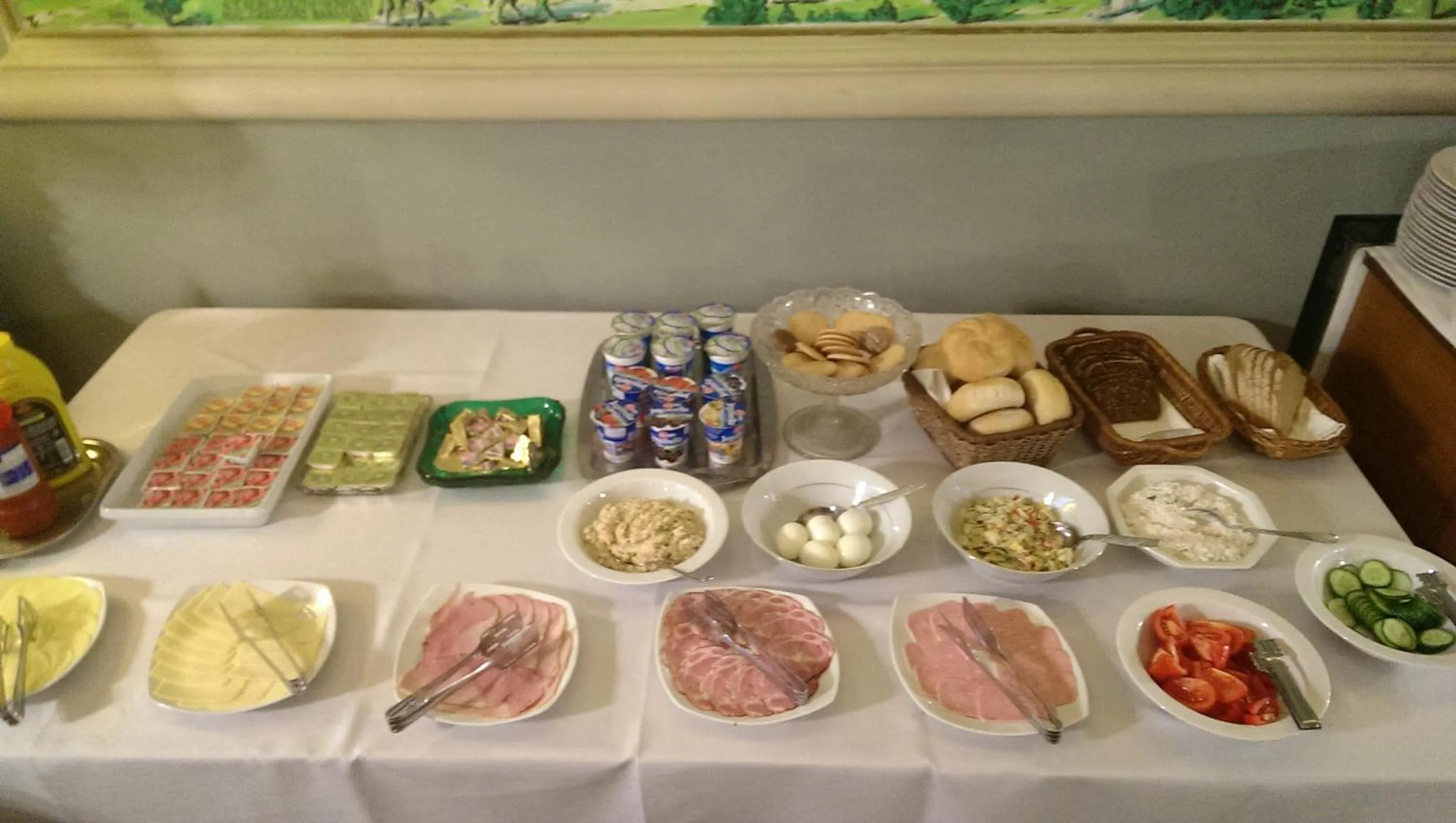 Buffet breakfast in Hotel Alef