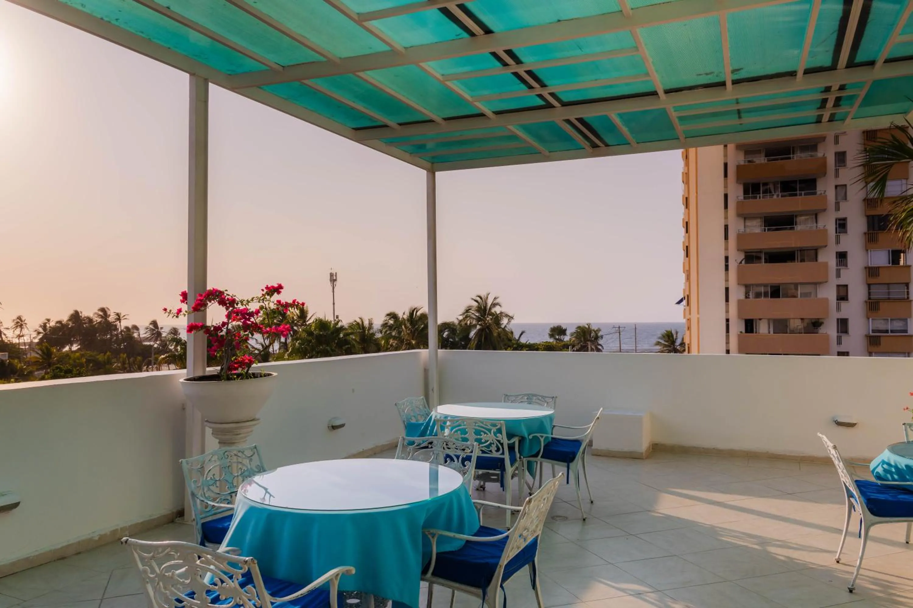 Restaurant/places to eat in Hotel Coral Reef Cartagena