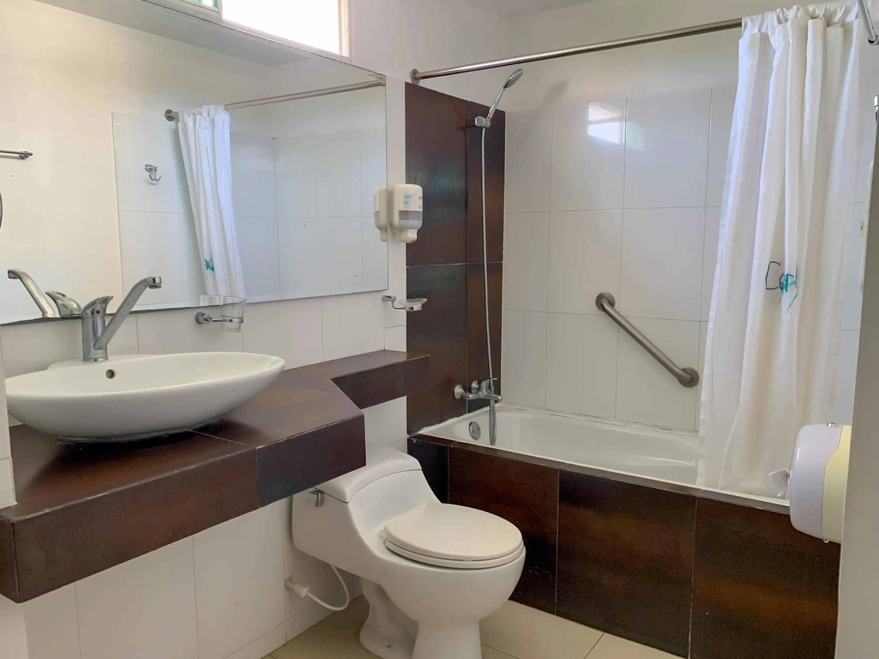 Bathroom in Hotel Coral Reef Cartagena