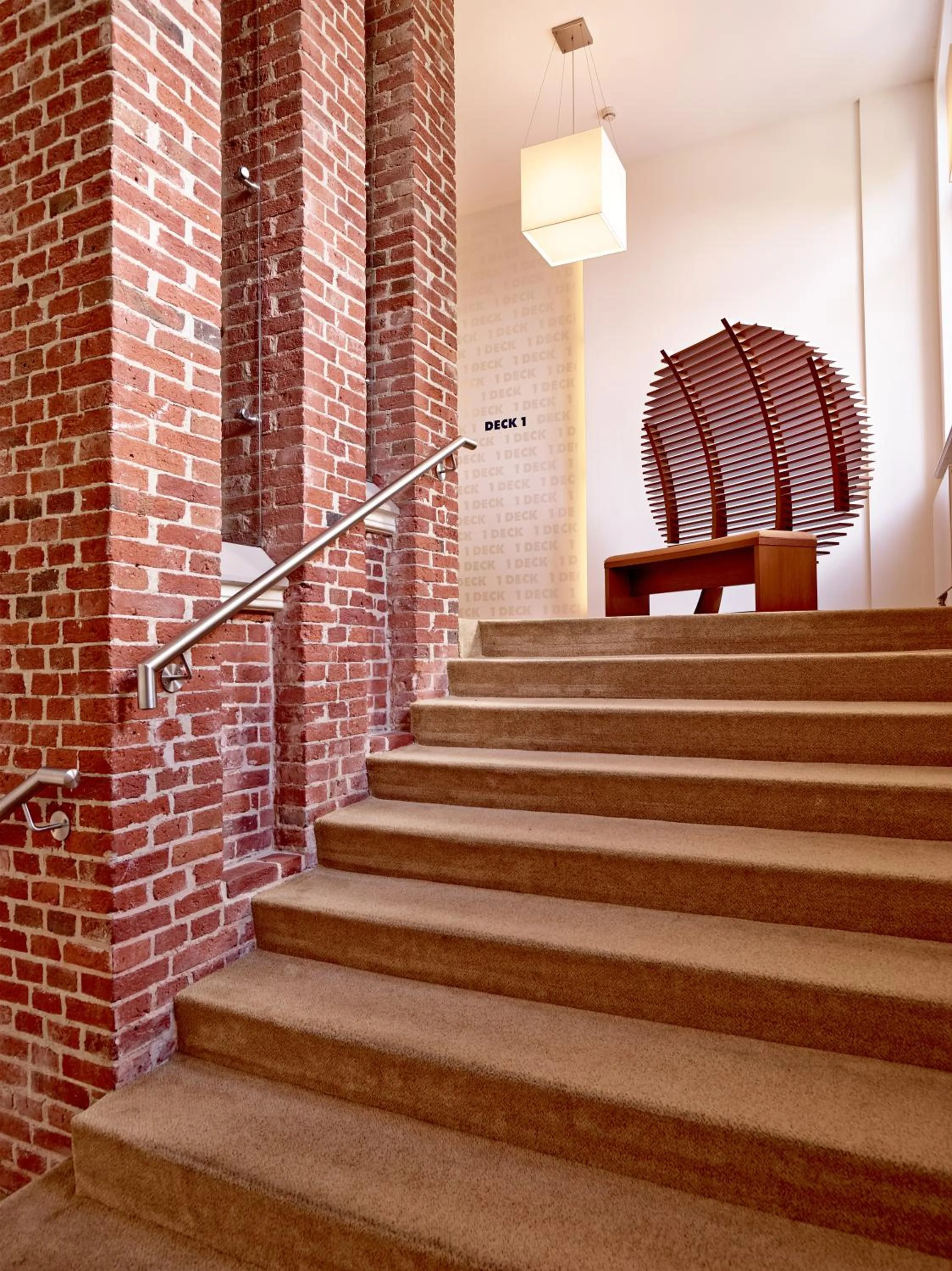 Decorative detail in Hotel Navigare