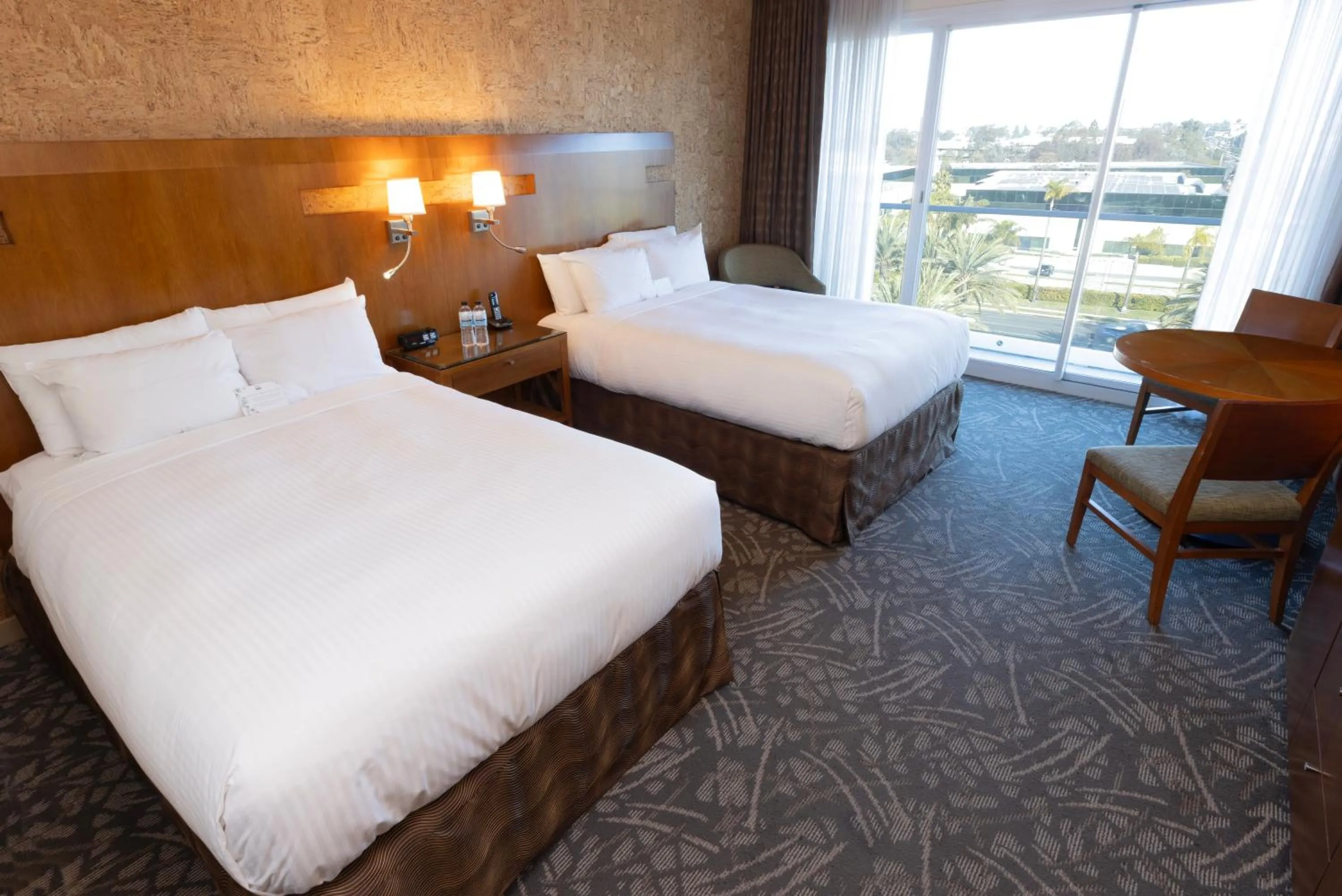 Bedroom, Bed in Miyako Hybrid Hotel Torrance