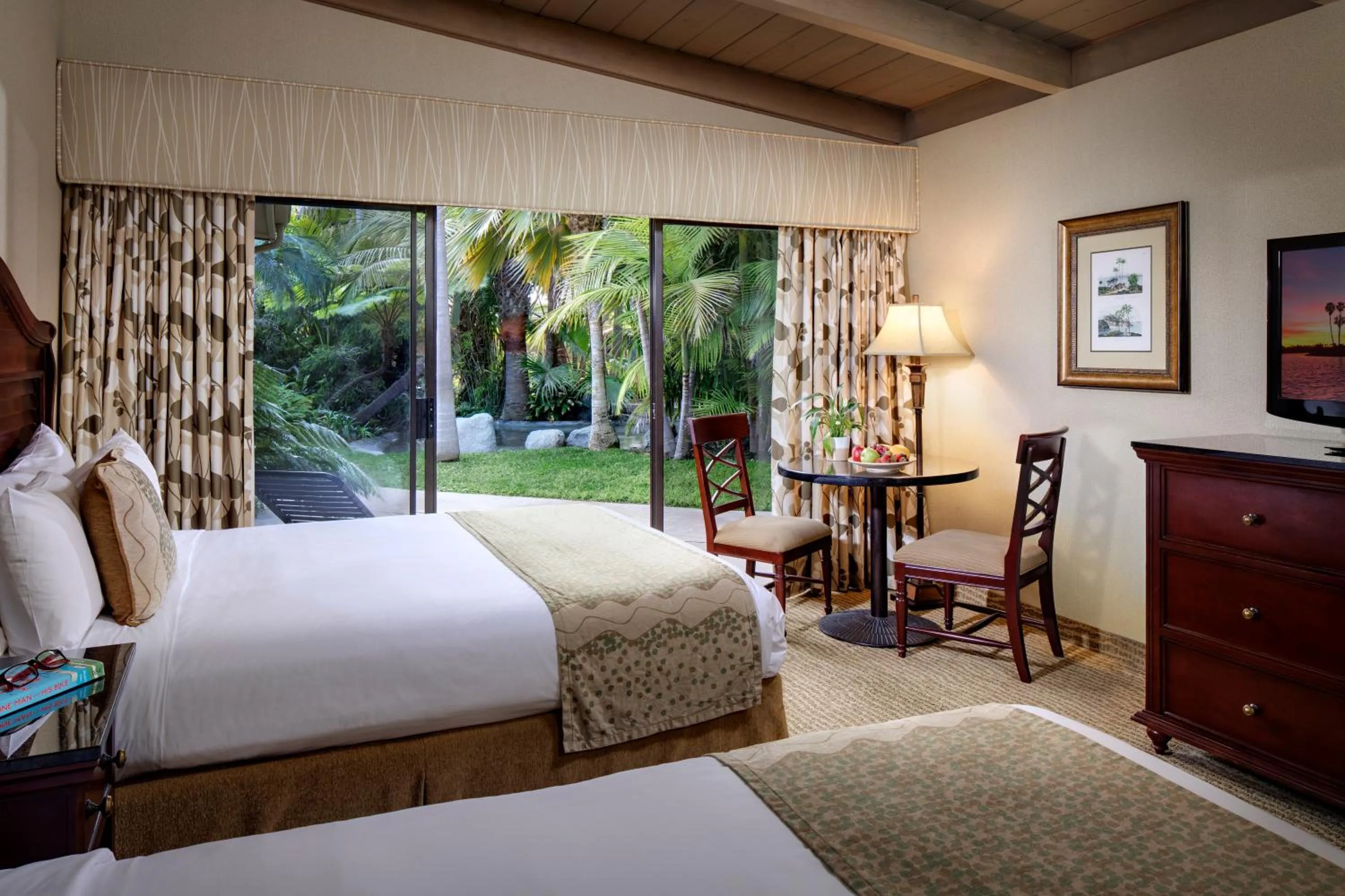 Bed in Bahia Resort Hotel