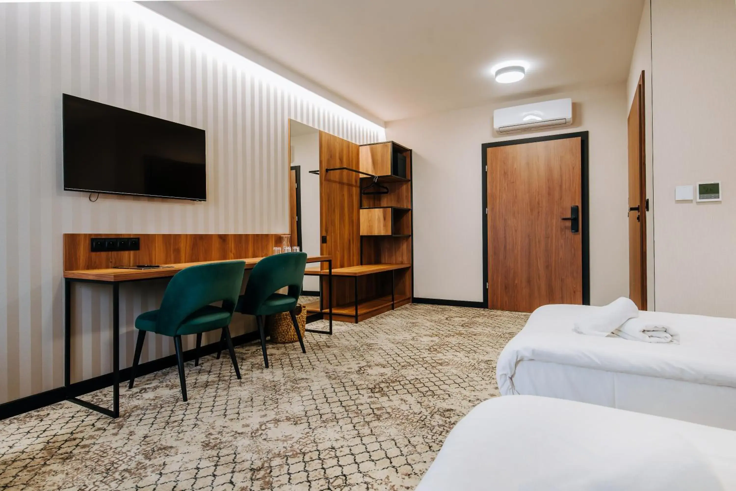 Triple Room - single occupancy in Hotel Cztery Pory Roku Triple Room - single occupancy in Hotel Cztery Pory Roku