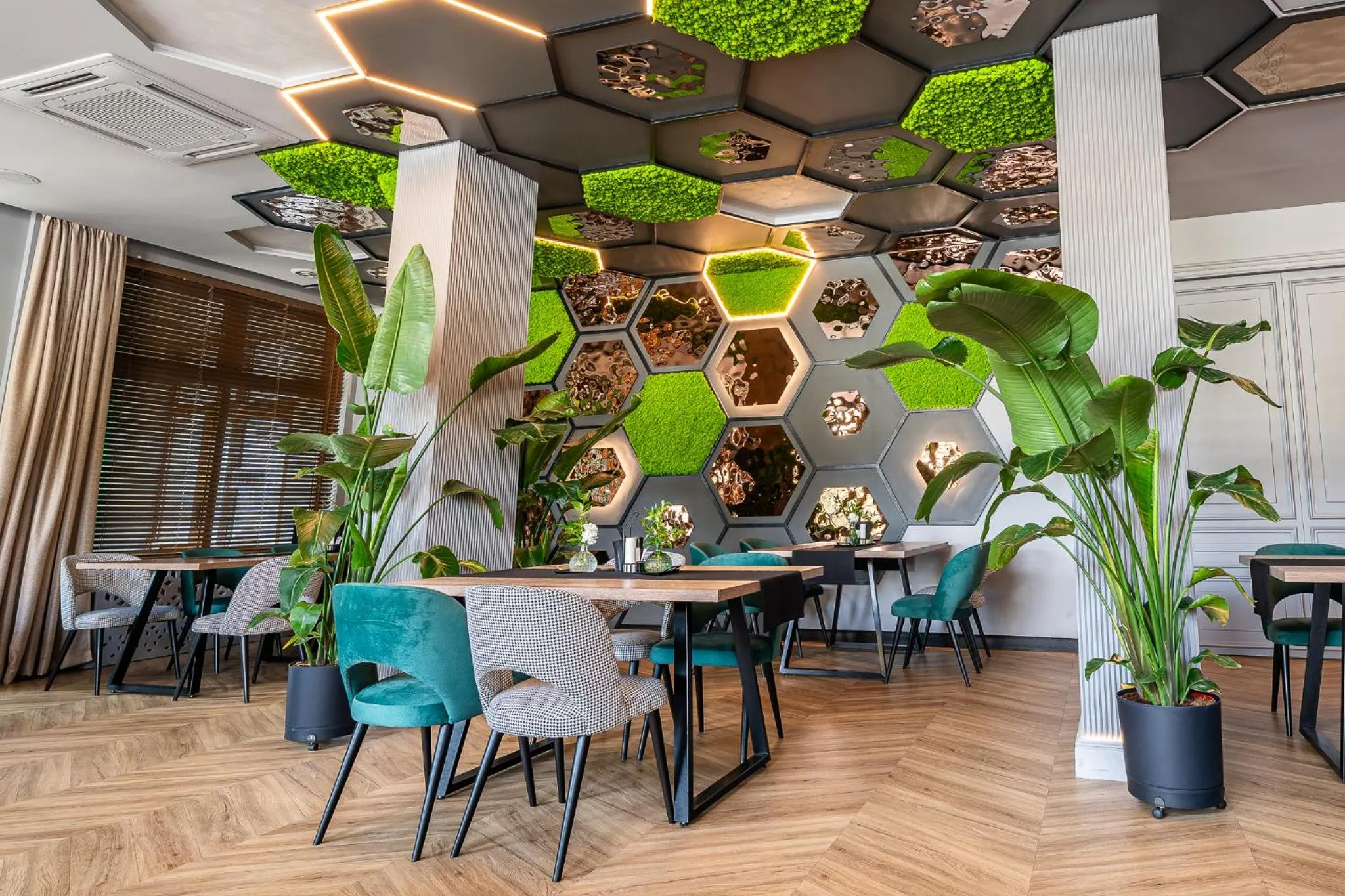 Restaurant/places to eat in Hotel Cztery Pory Roku