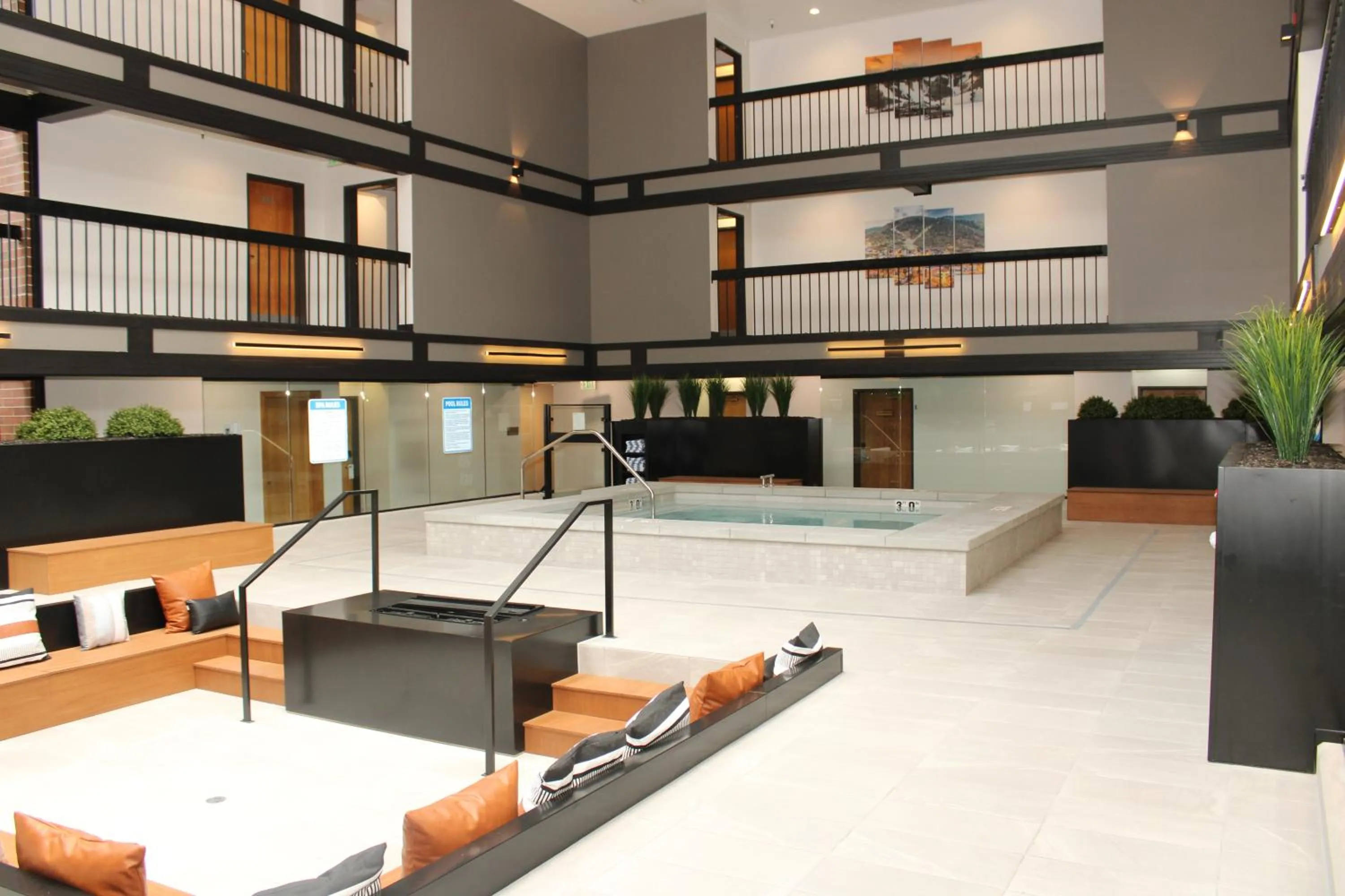 Hot Tub in Park Plaza Resort - Park City, Ascend Collection Hotel