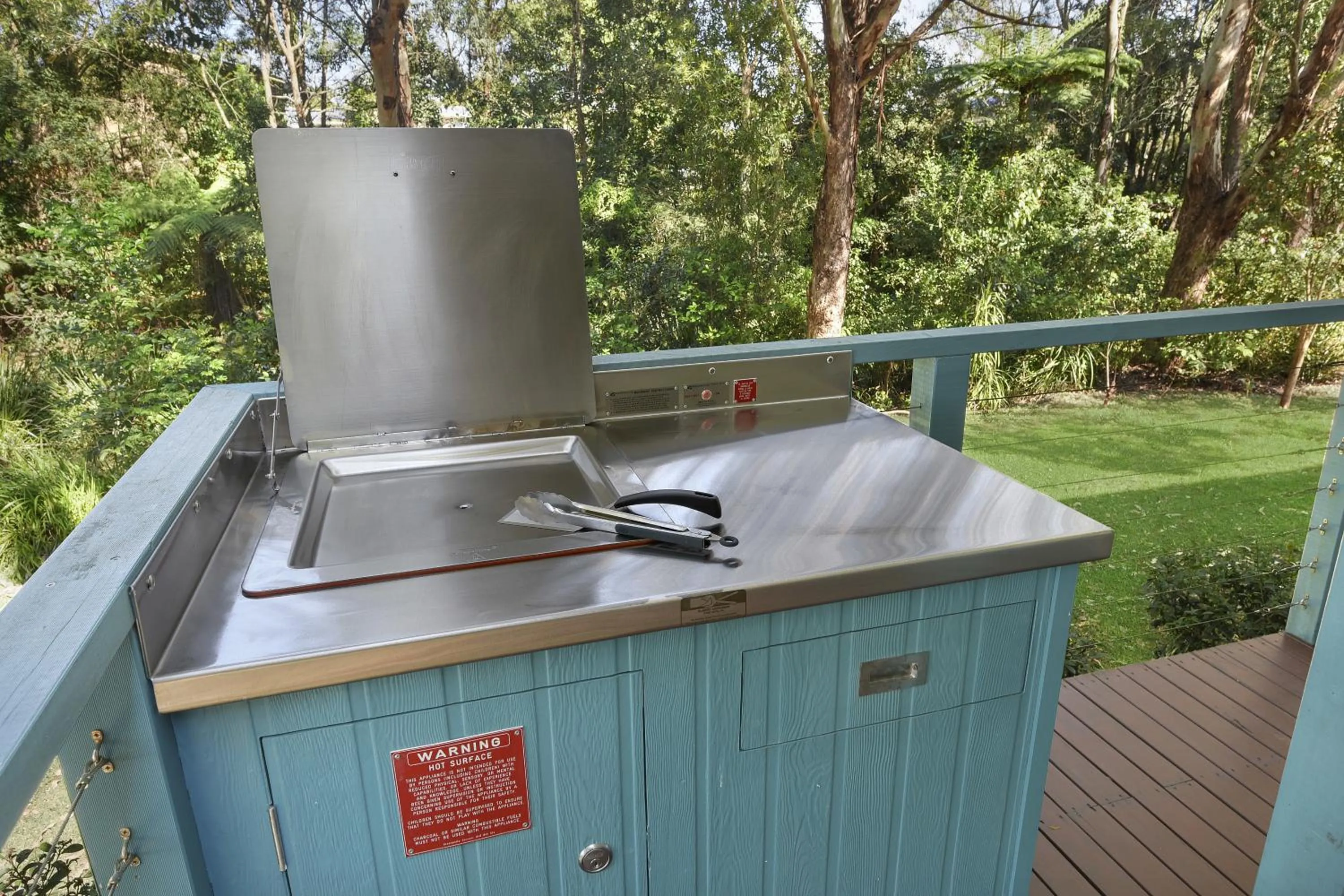 BBQ facilities in Flynns on Surf Beach Villas