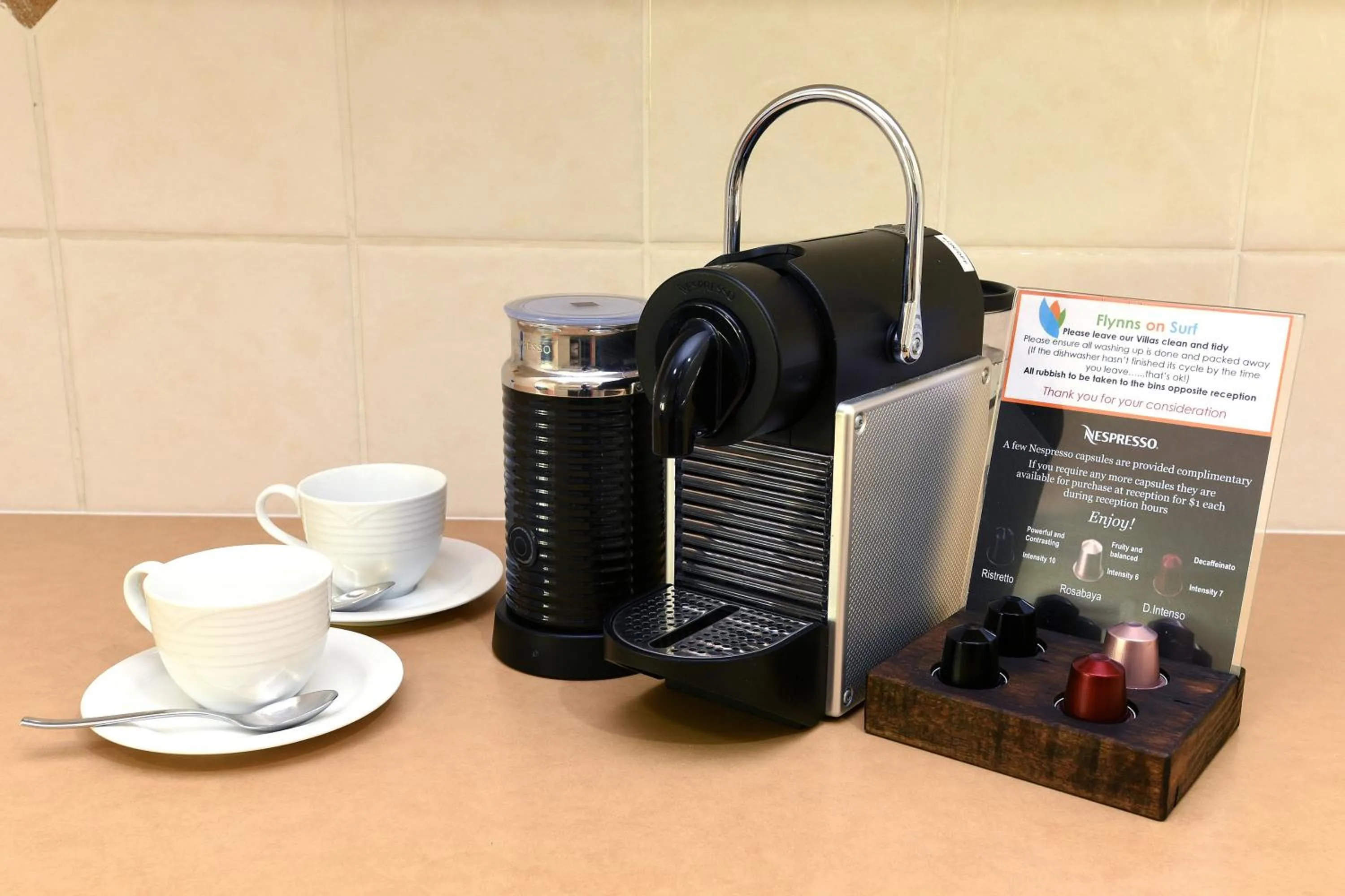 Coffee/tea facilities in Flynns on Surf Beach Villas