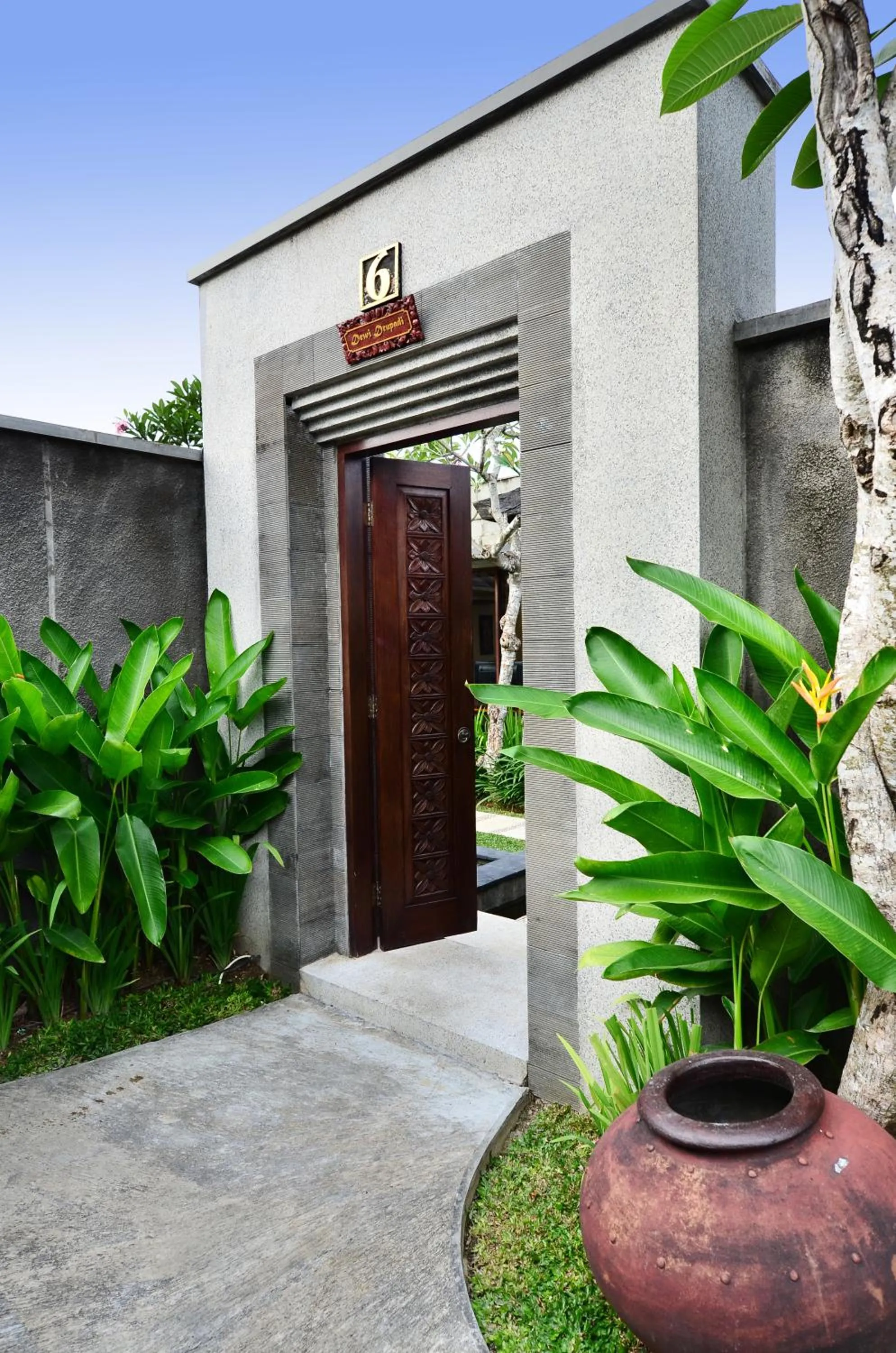Facade/entrance in The Khayangan Dreams Villa, Seminyak