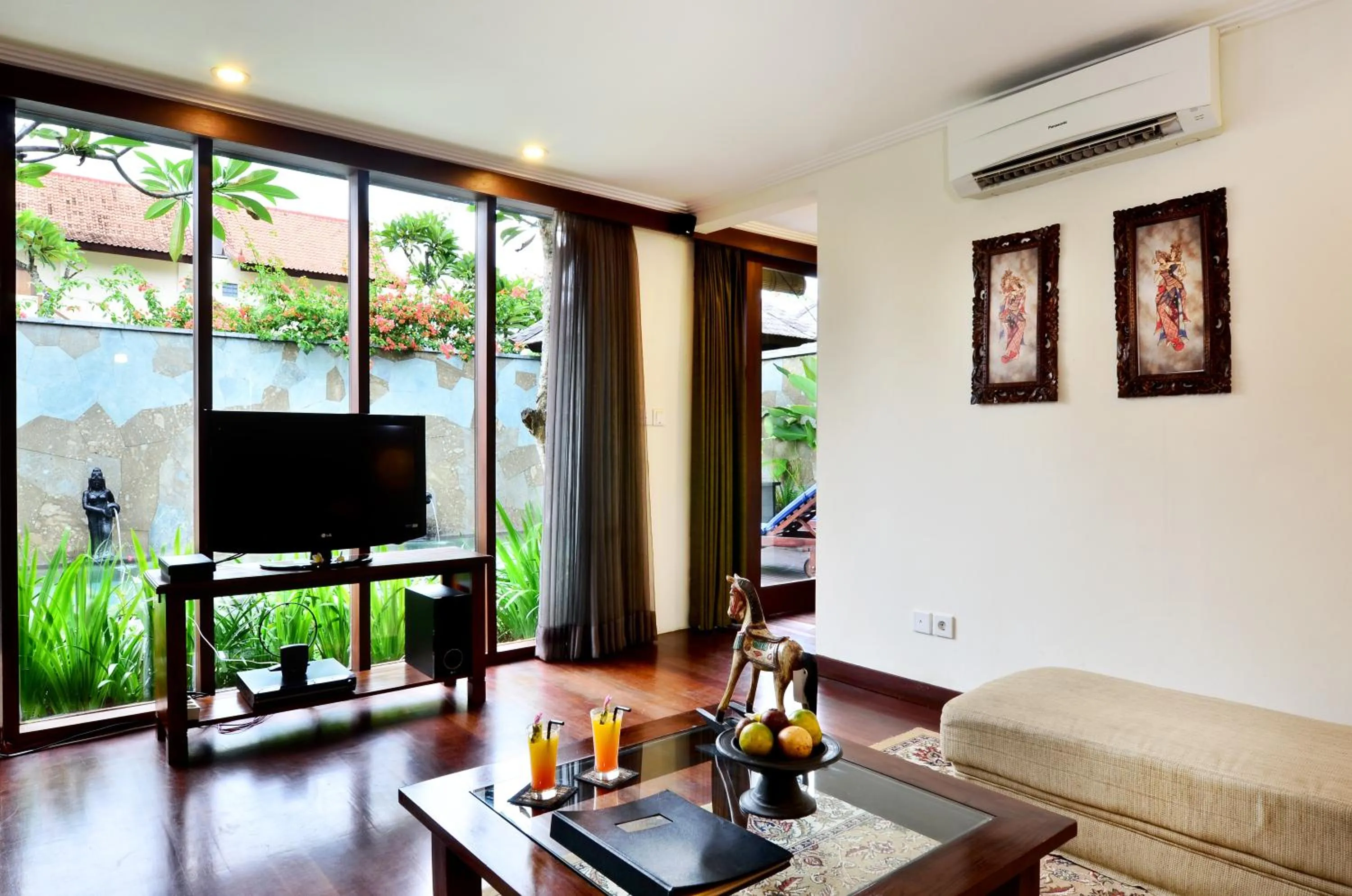 Living room in The Khayangan Dreams Villa, Seminyak