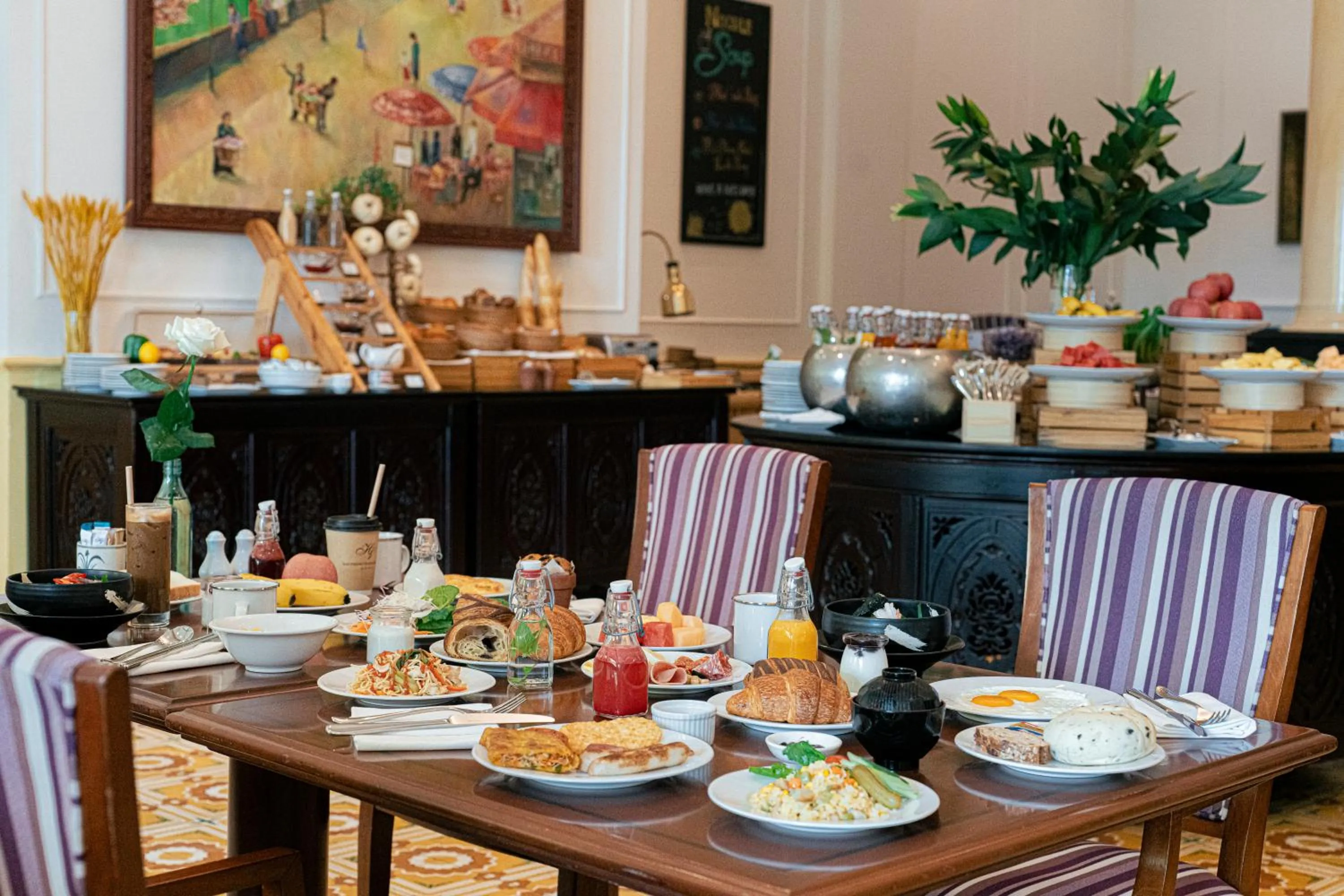 Restaurant/places to eat in Hai Phong Harbour View Hotel