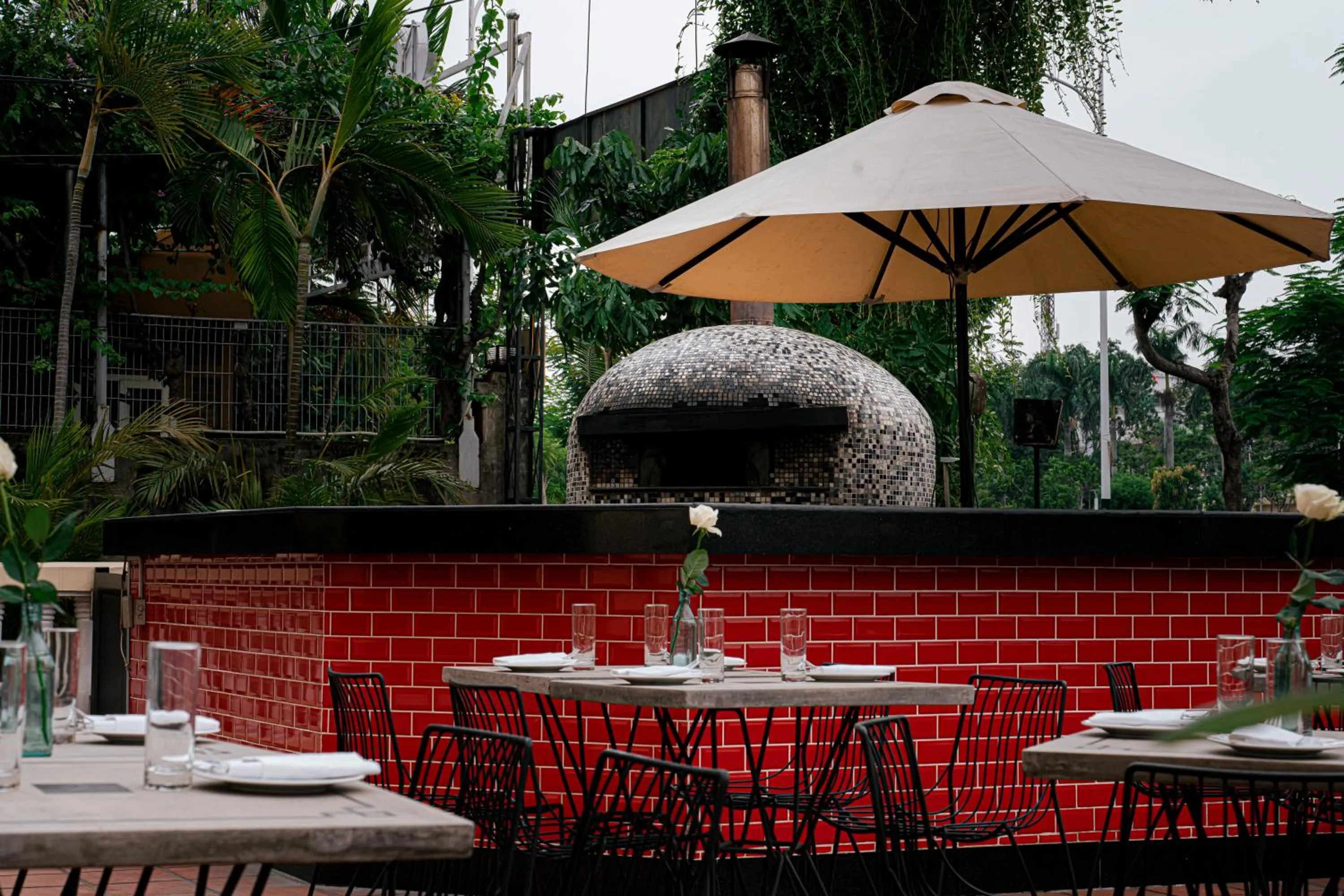 Restaurant/places to eat in Hai Phong Harbour View Hotel