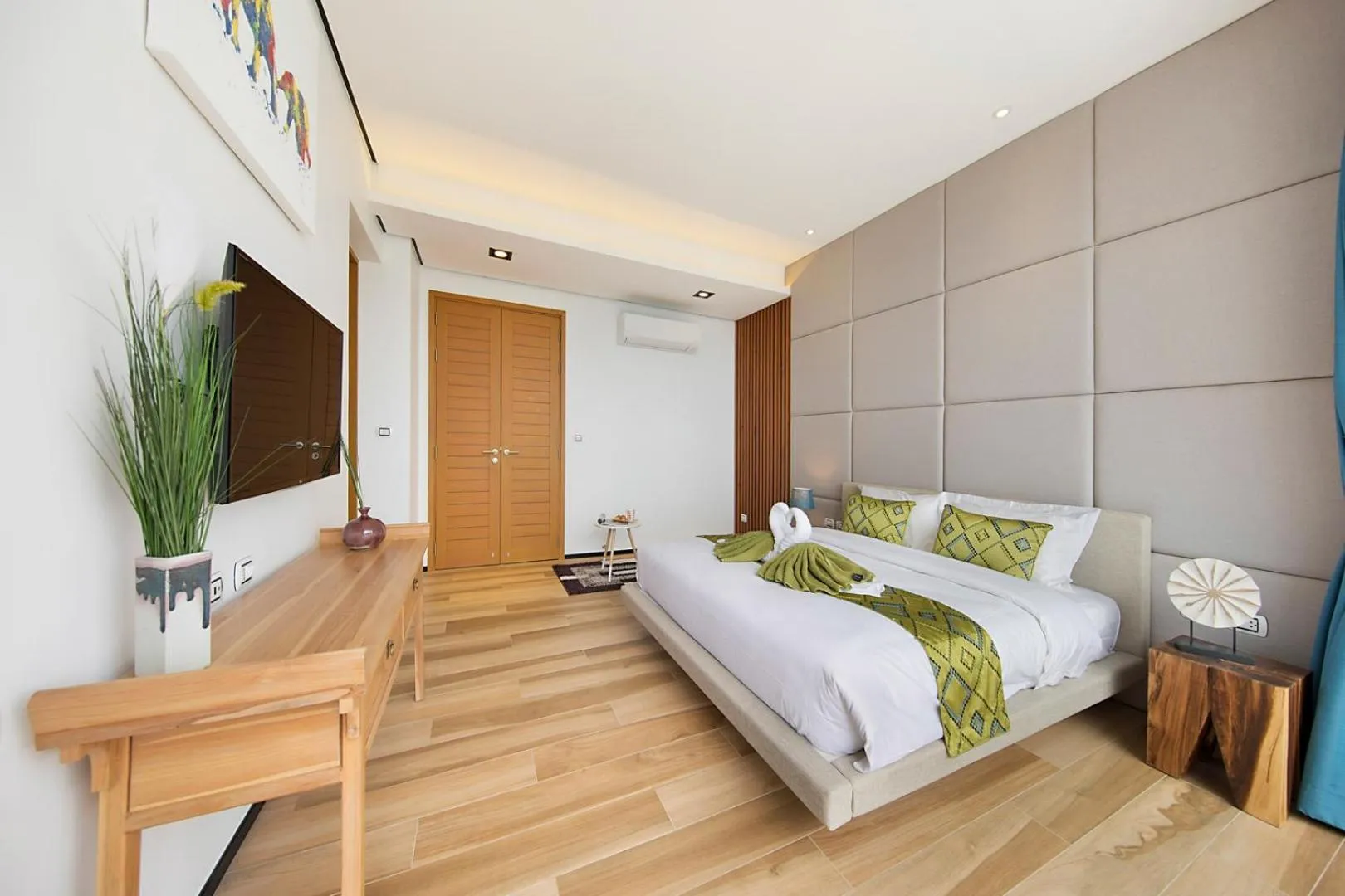 Bed in Samui Sea Star Villa