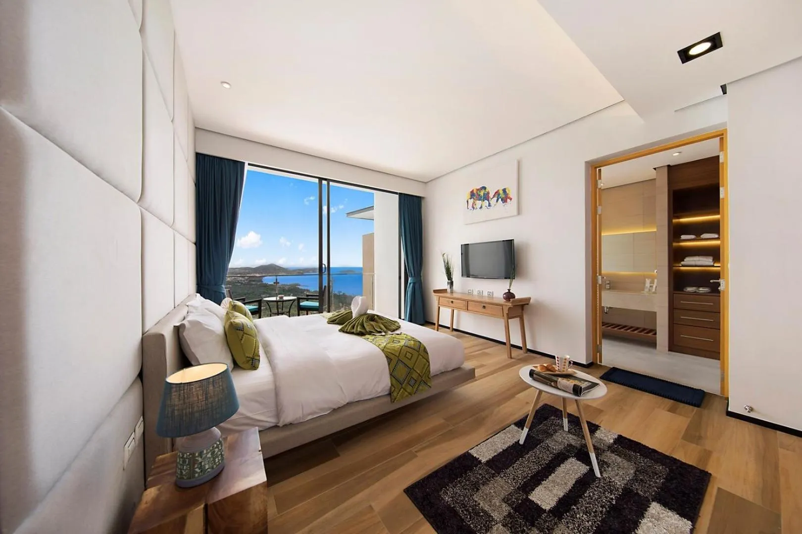 Bed in Samui Sea Star Villa