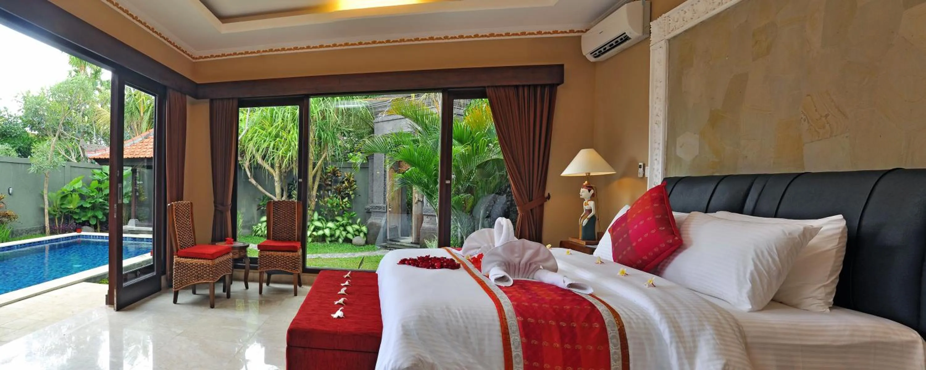 Property building, Bed in Bali Aroma Exclusive Villas